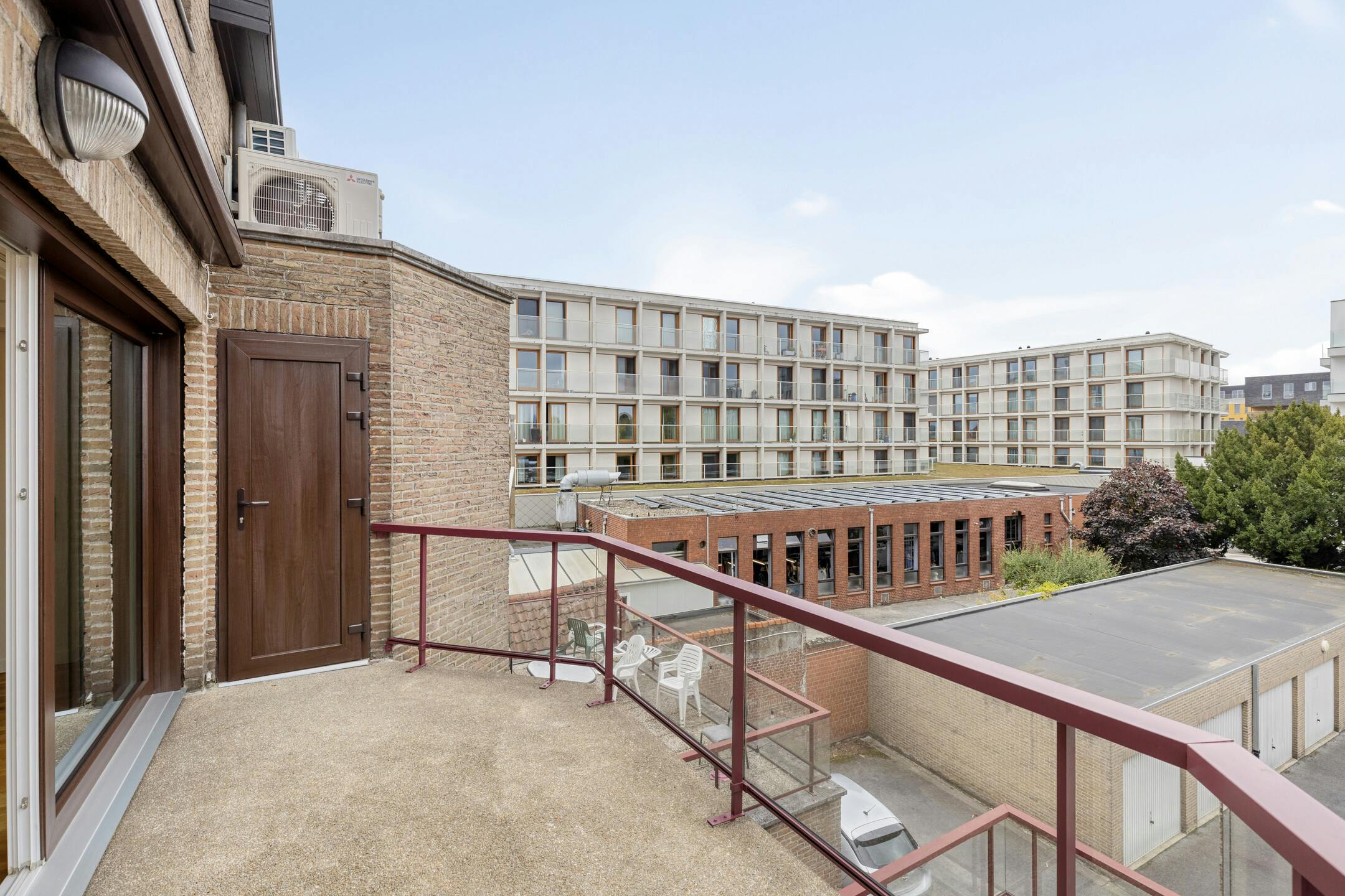 Gerenoveerd appartement te koop in centrum Waregem foto 11