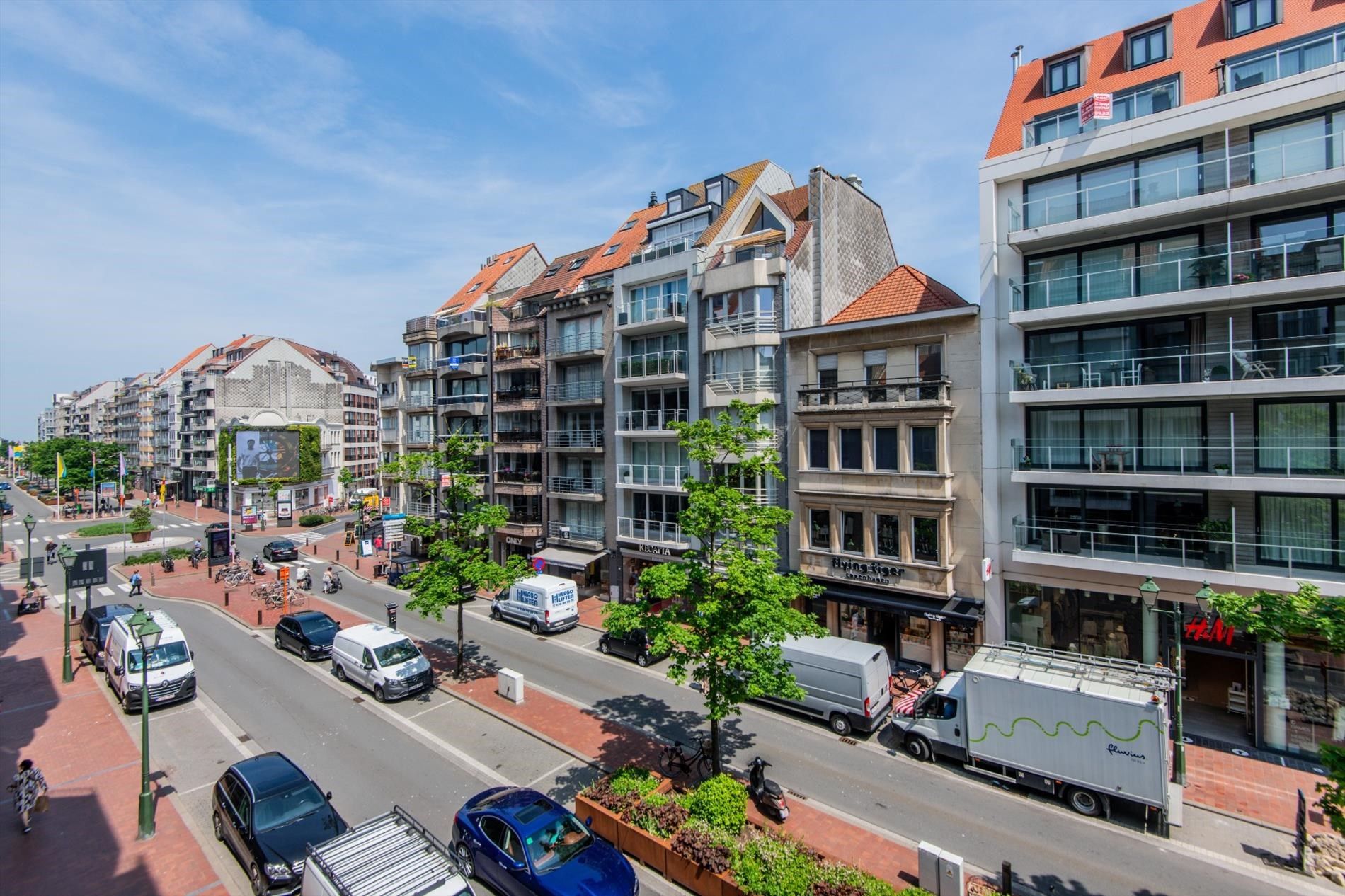 Verzorgd appartement in het commercieel centrum op wandelafstand van de Zeedijk.   foto 1