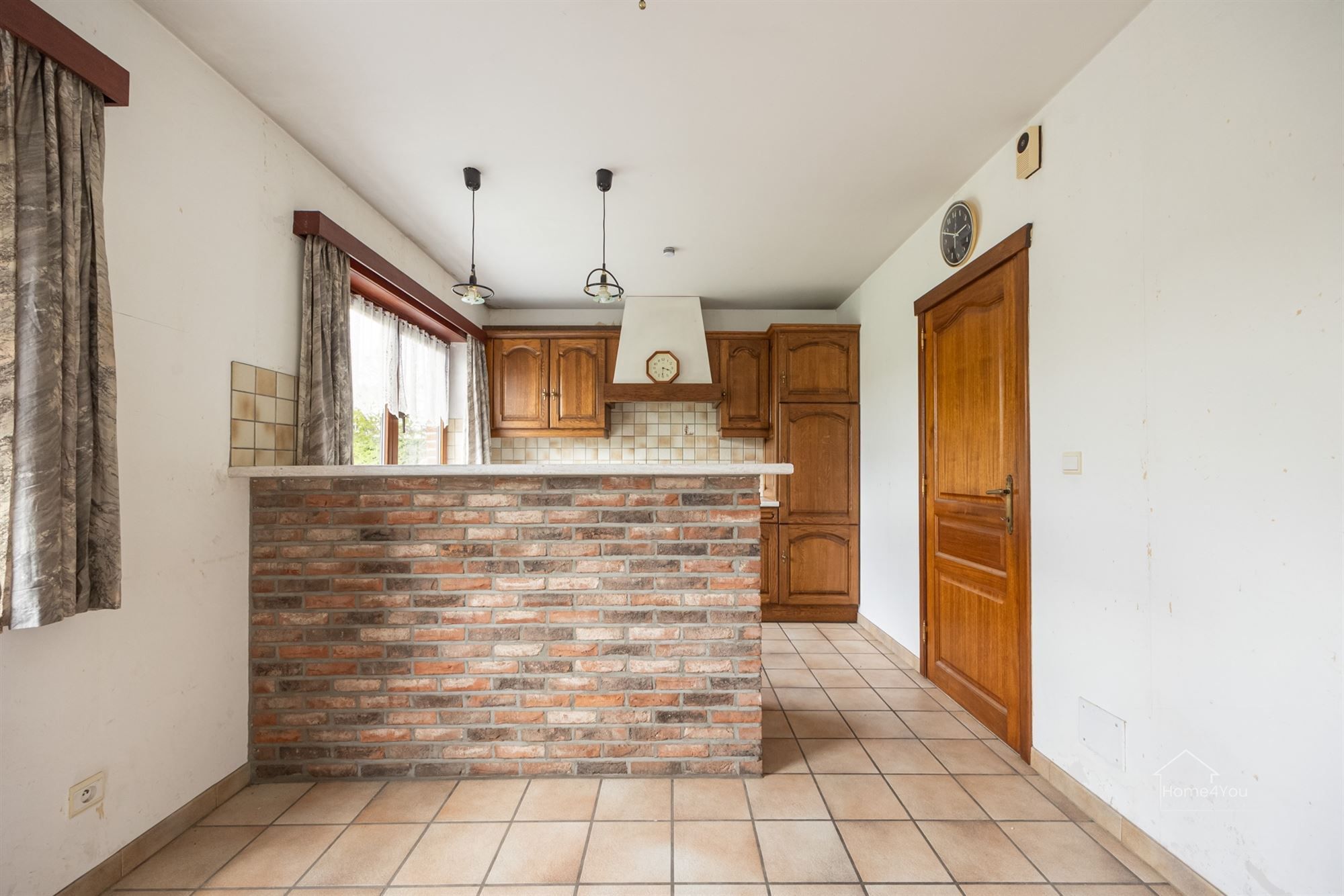 Te renoveren villa op 2002m² op toplocatie in Schilde. foto 4