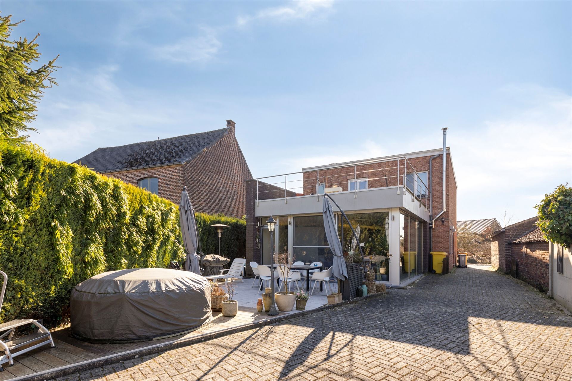 Ruim gelijkvloers appartement met prachtig terras en unieke ligging tussen de velden  foto 1