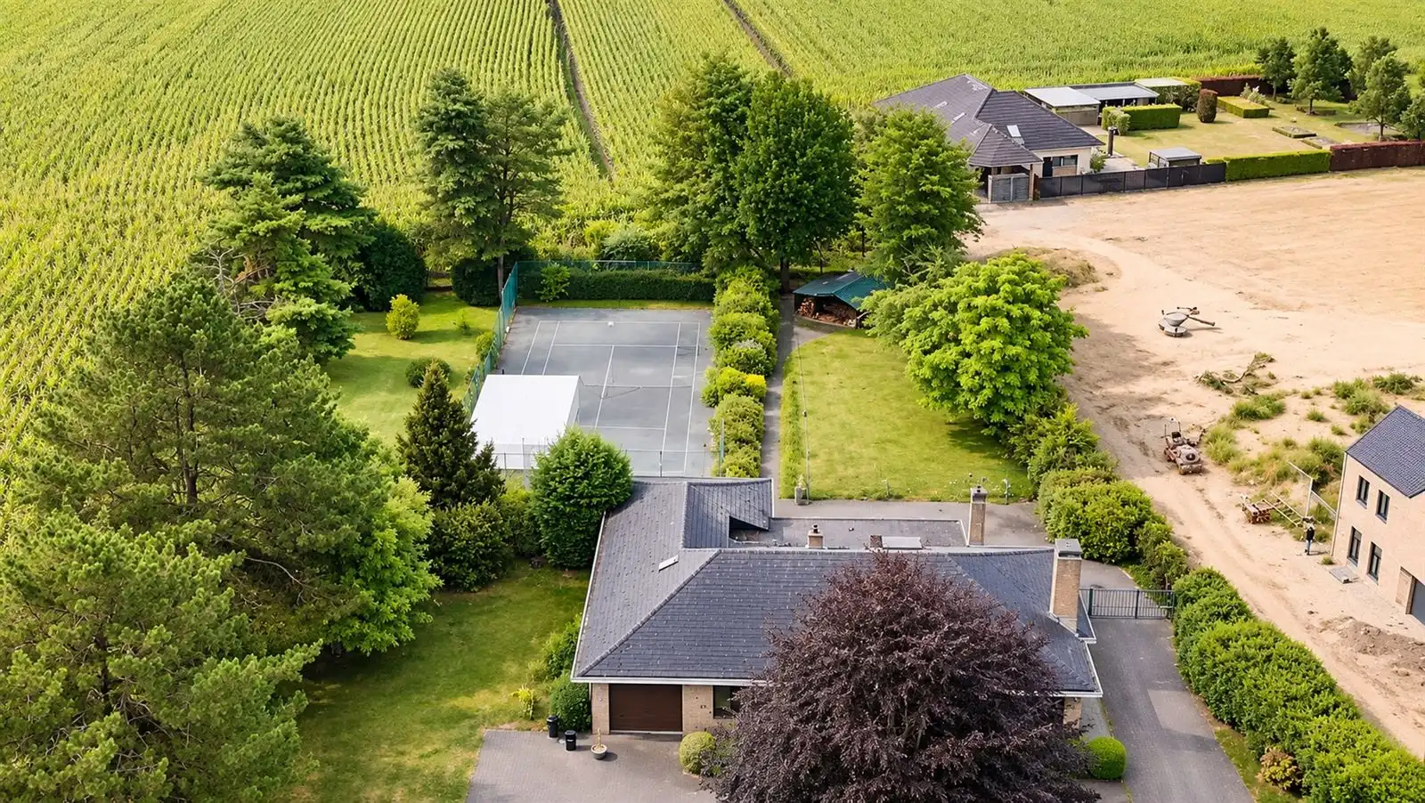 Huis foto {{pictureIndex}}