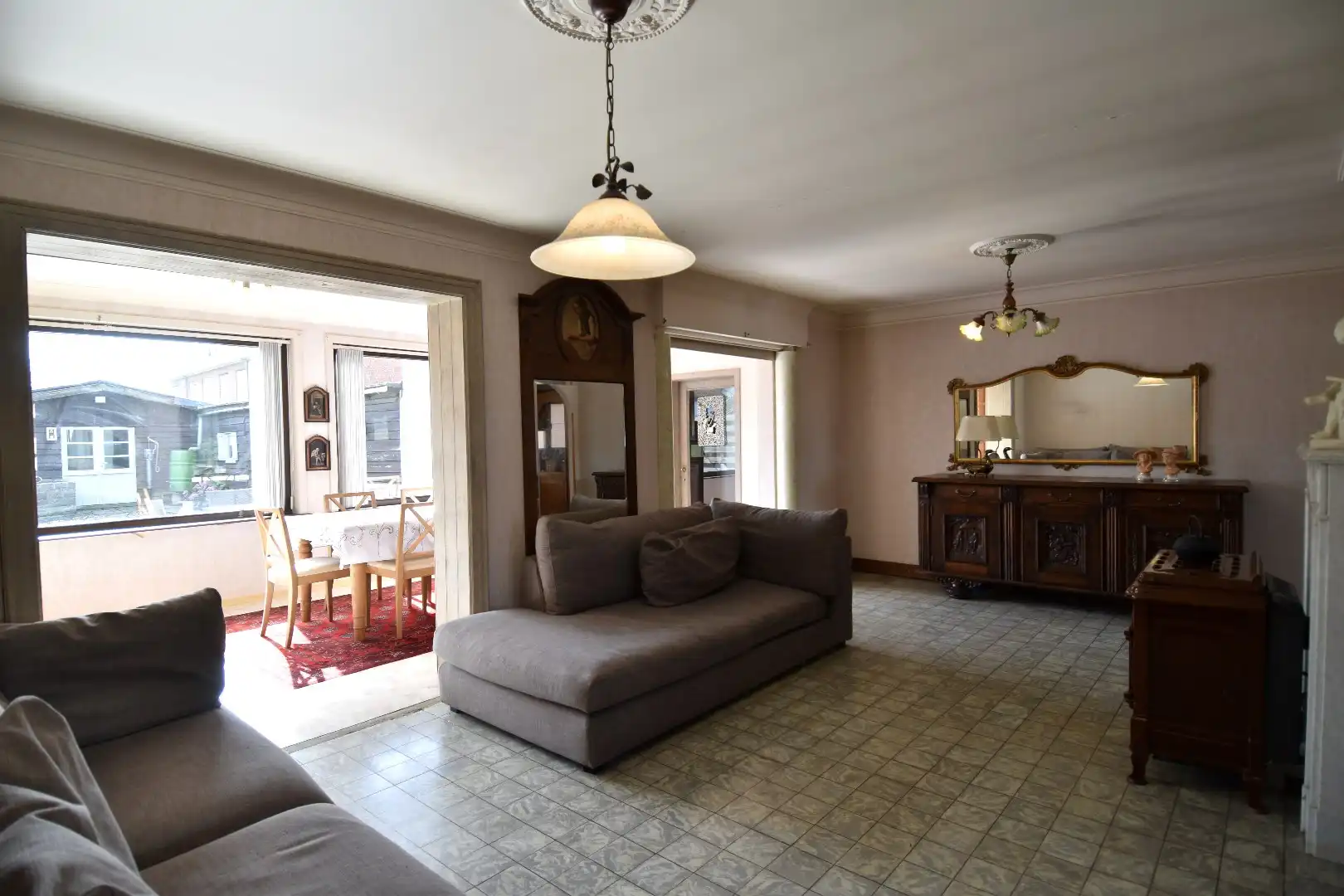 Gezinswoning met 3 slaapkamers, garage en zonnige tuin te koop in kindvriendelijke omgeving te Gullegem foto 7