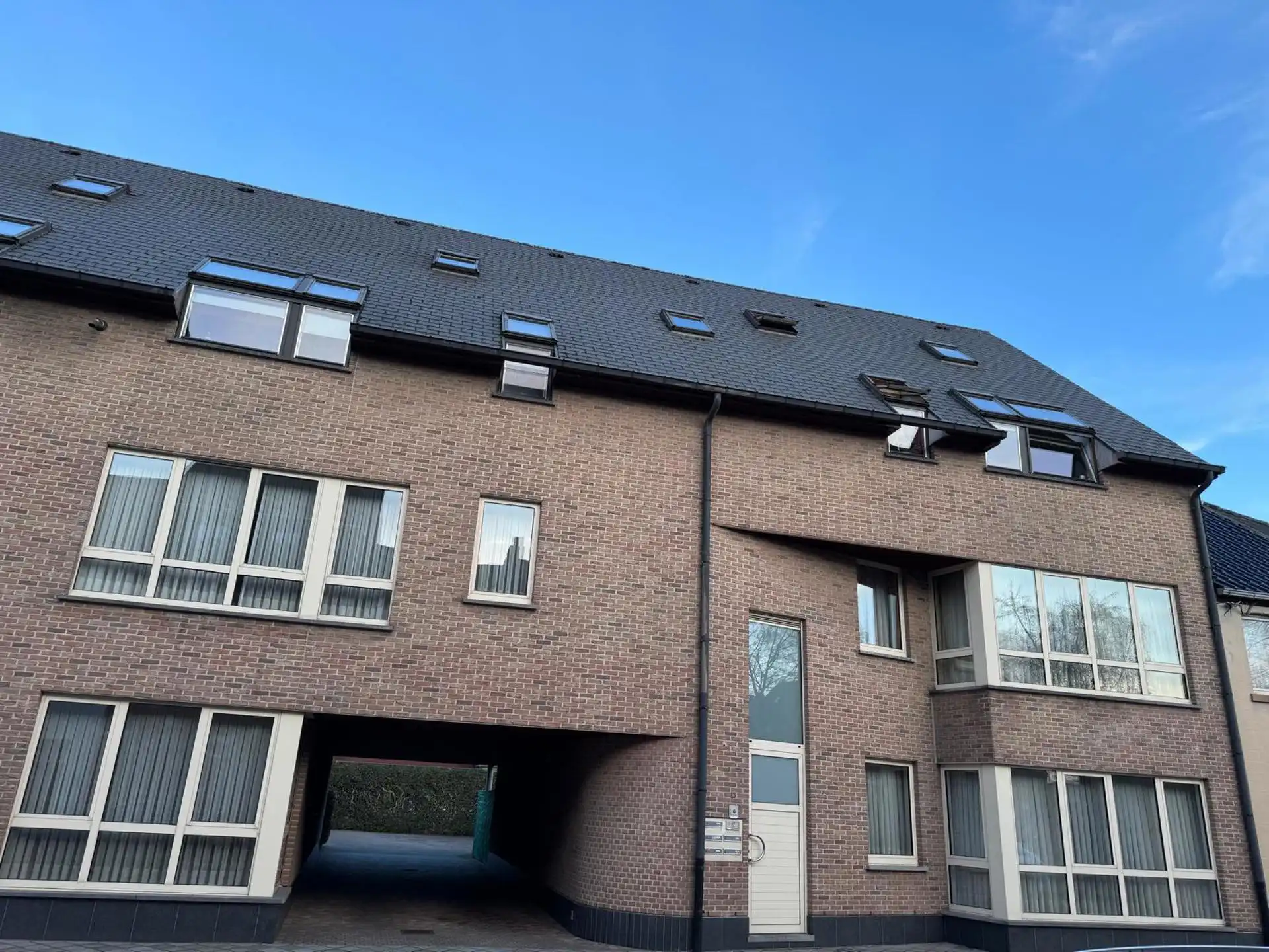 Ruim appartement in centrum met 3 slaapkamers,garage en lift foto 21