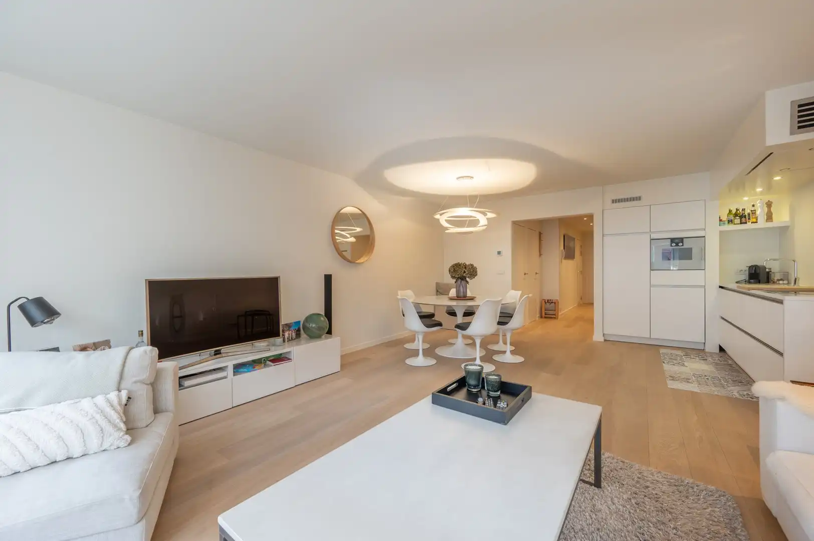 Fantastisch appartement met zijdelings zeezicht gelegen vlakbij het Driehoeksplein. foto 8