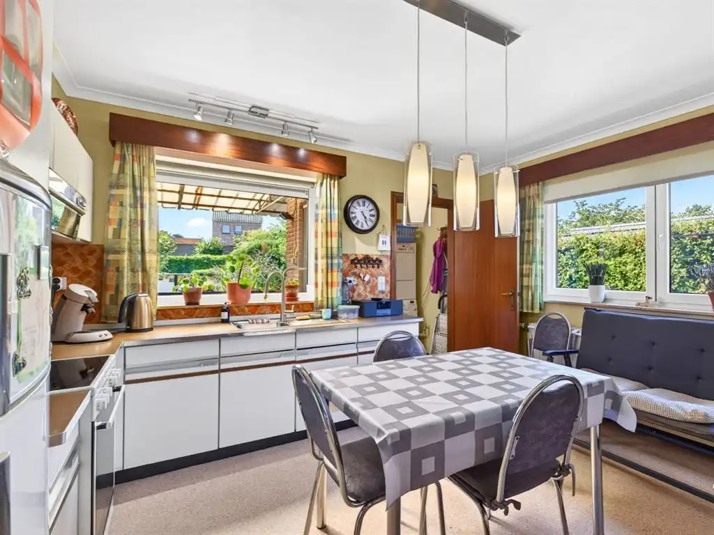 Goed onderhouden vrijstaande woning foto 18
