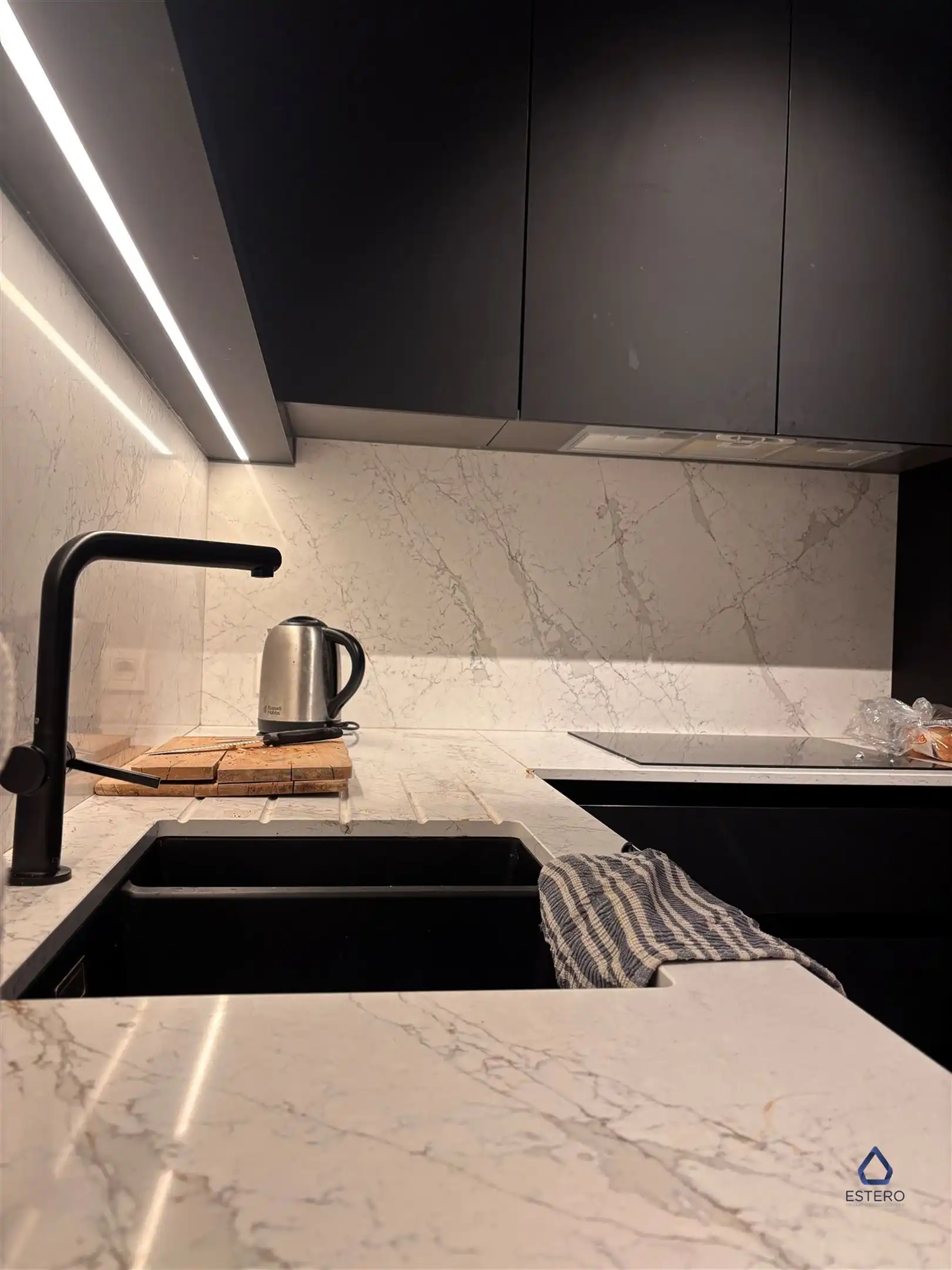 Gerenoveerd appartement op tolocatie foto 15