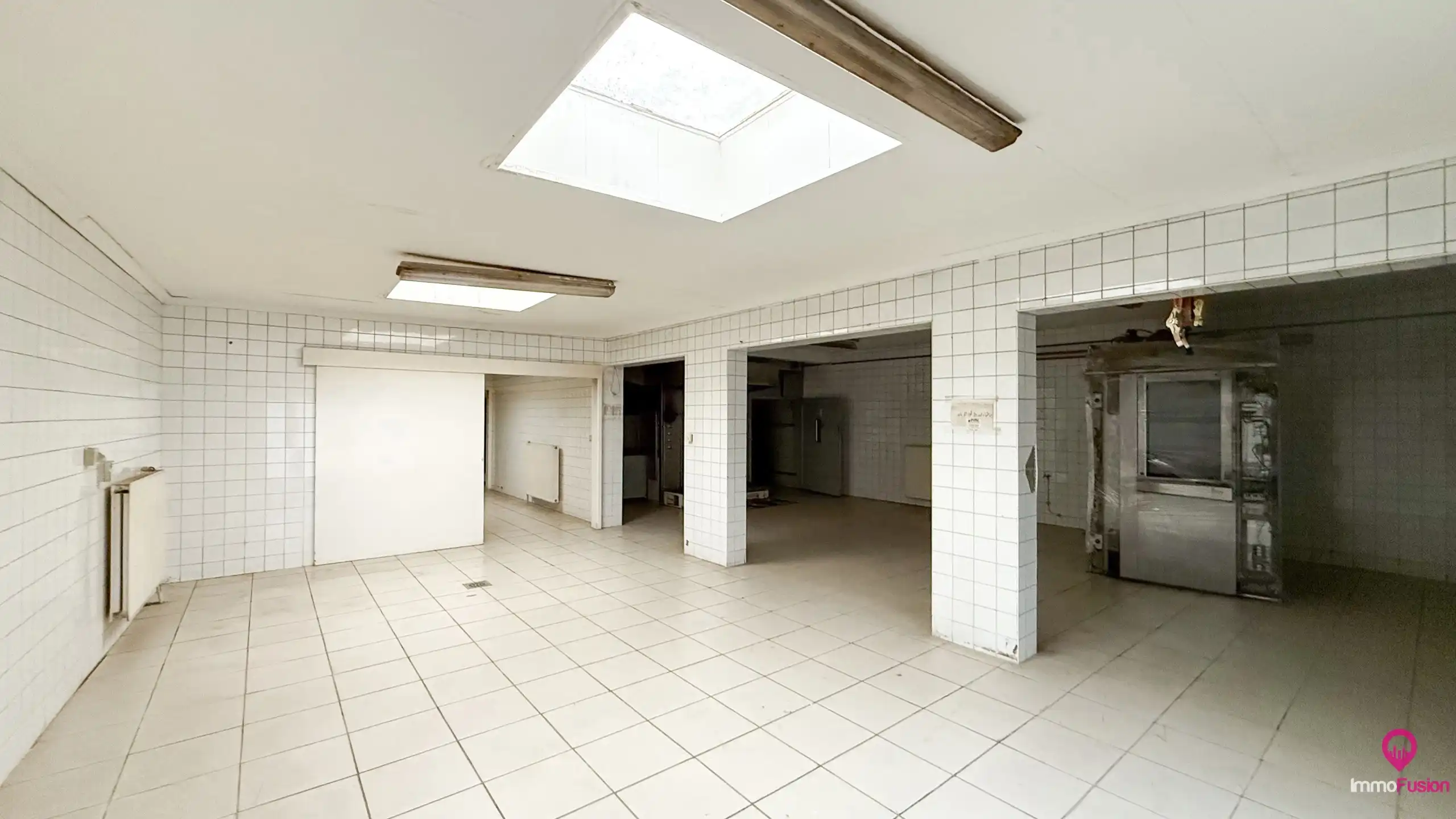 Handelspand met ingerichte bakkerij & appartement Wellen foto 14