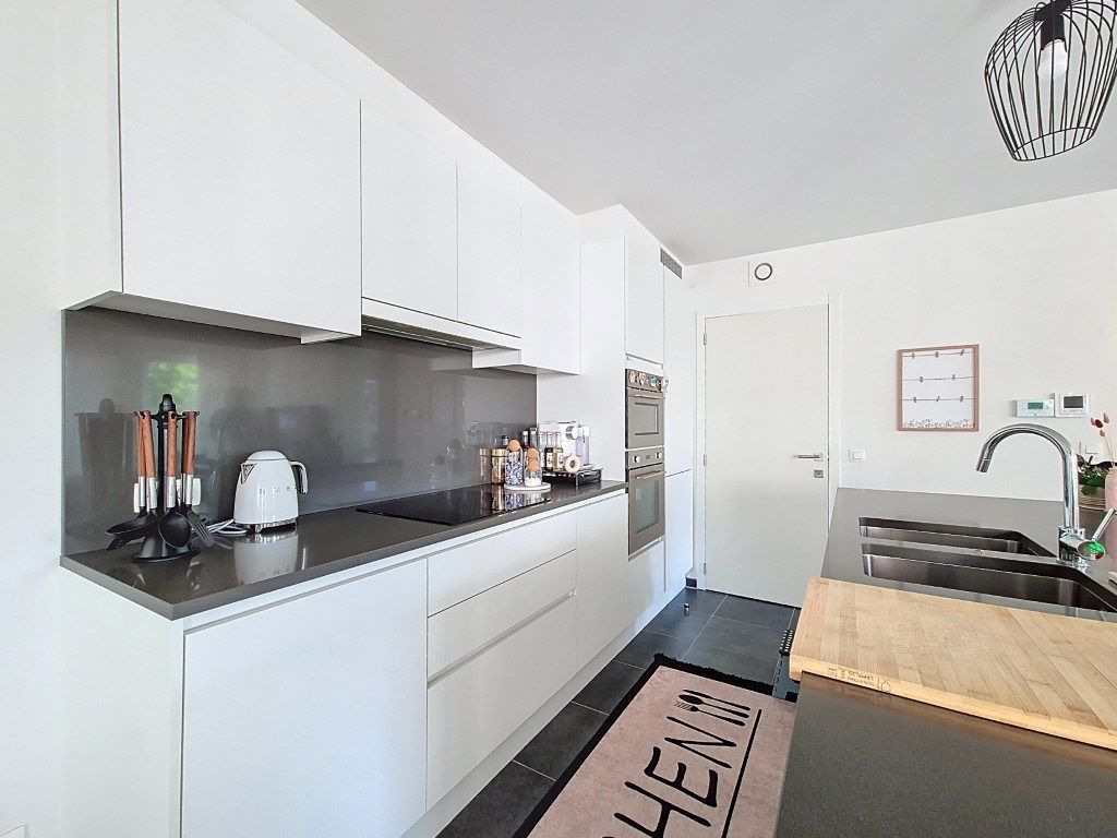 Appartement met 2 slpks en autostandplaats foto 6