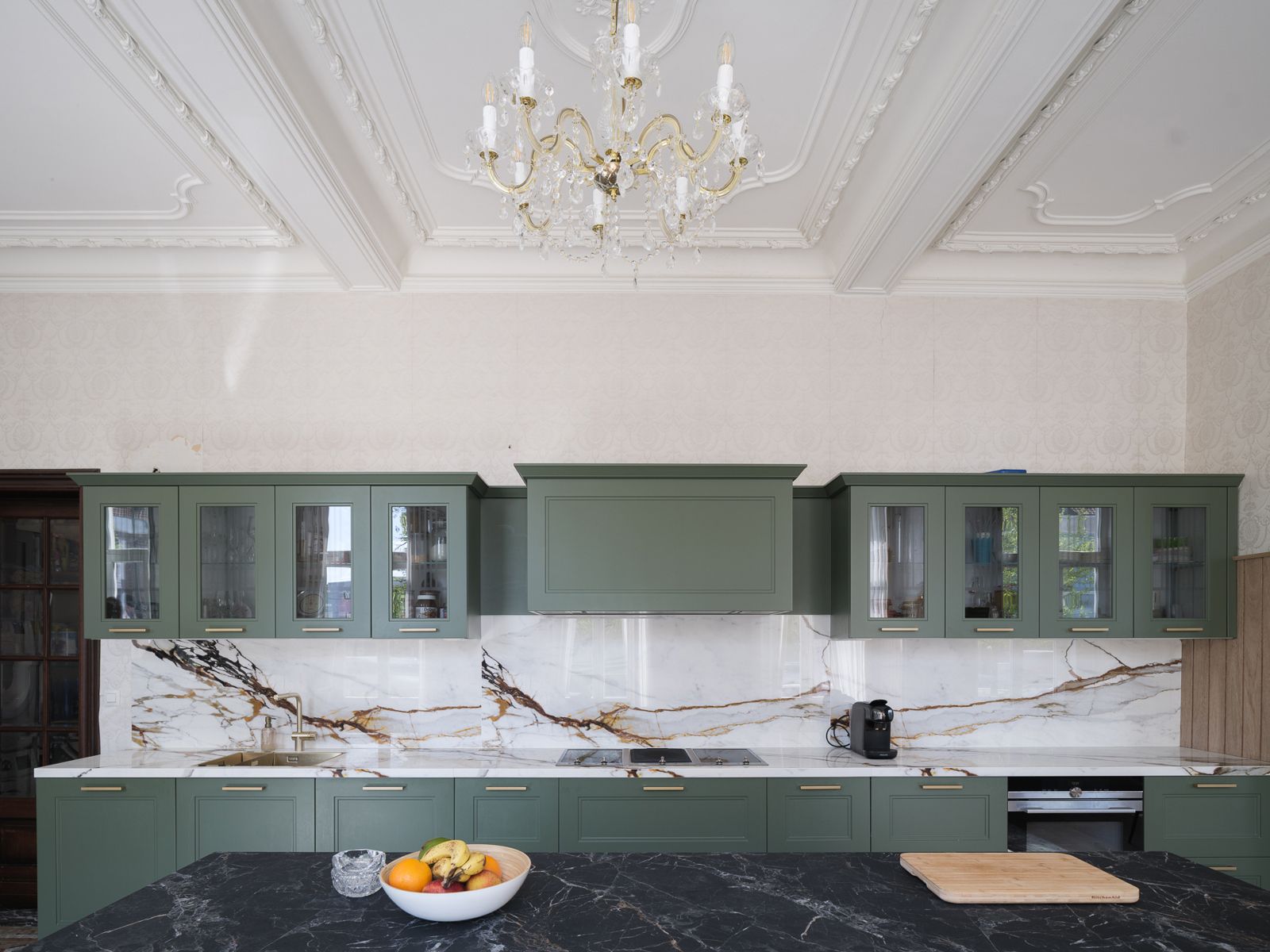Karaktervolle woning met prachtige tuin in centrum Ronse! foto 8
