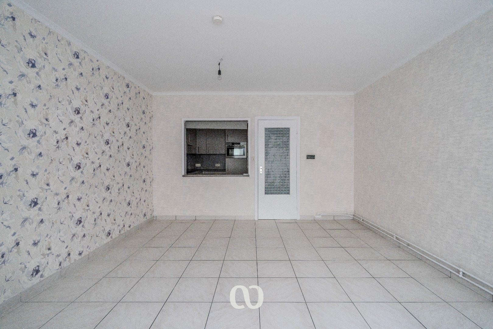 Instapklaar appartement met garagebox in Eine foto 2