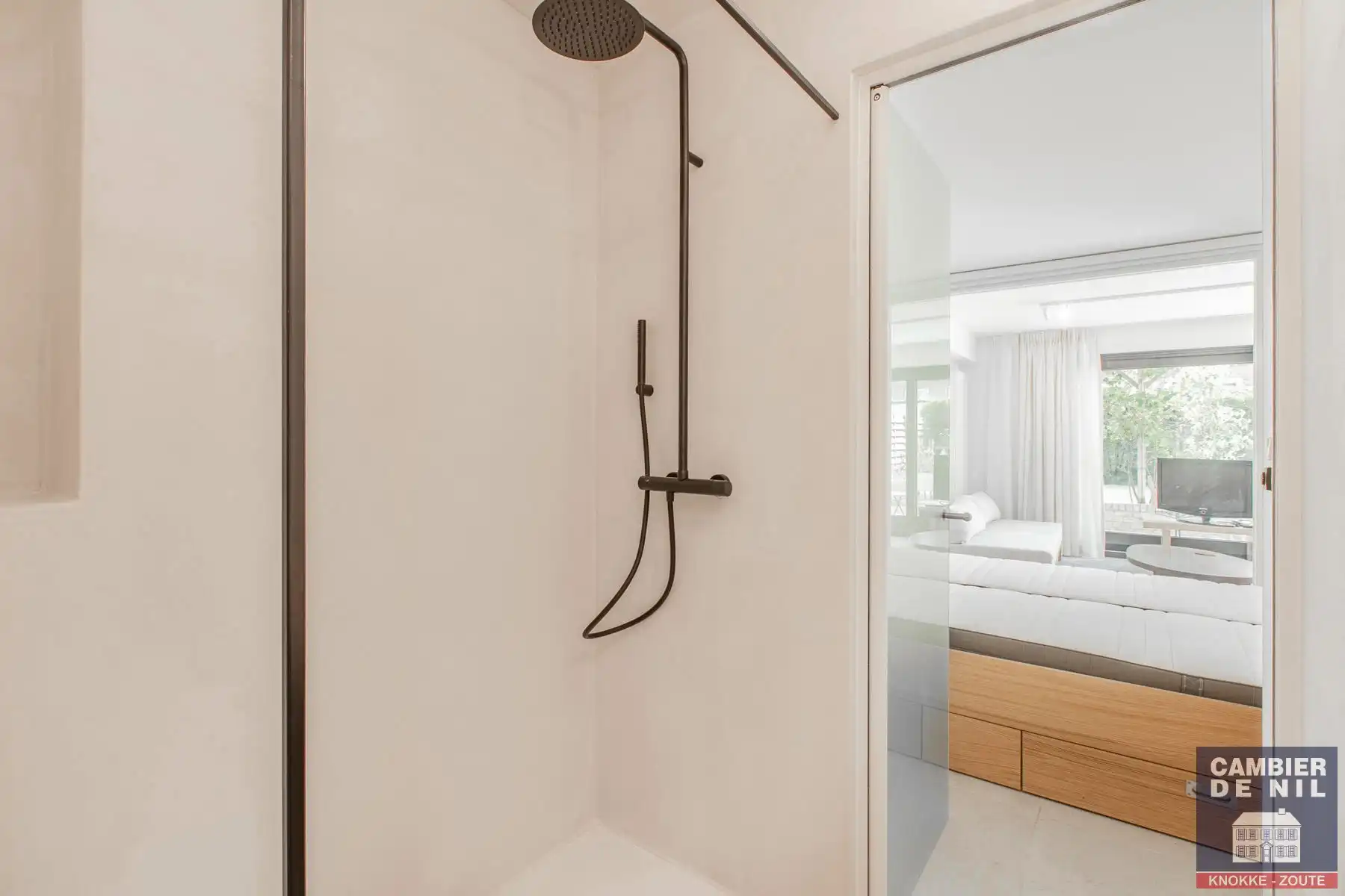 Gemeubeld design appartement in centrum Knokke! foto 14