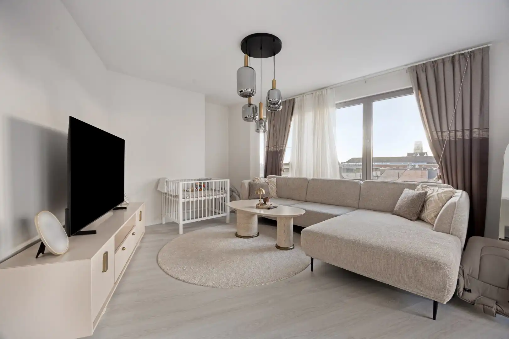 Vernieuwd en instapklaar appartement met 3 slaapkamers in Tongeren centrum foto 4