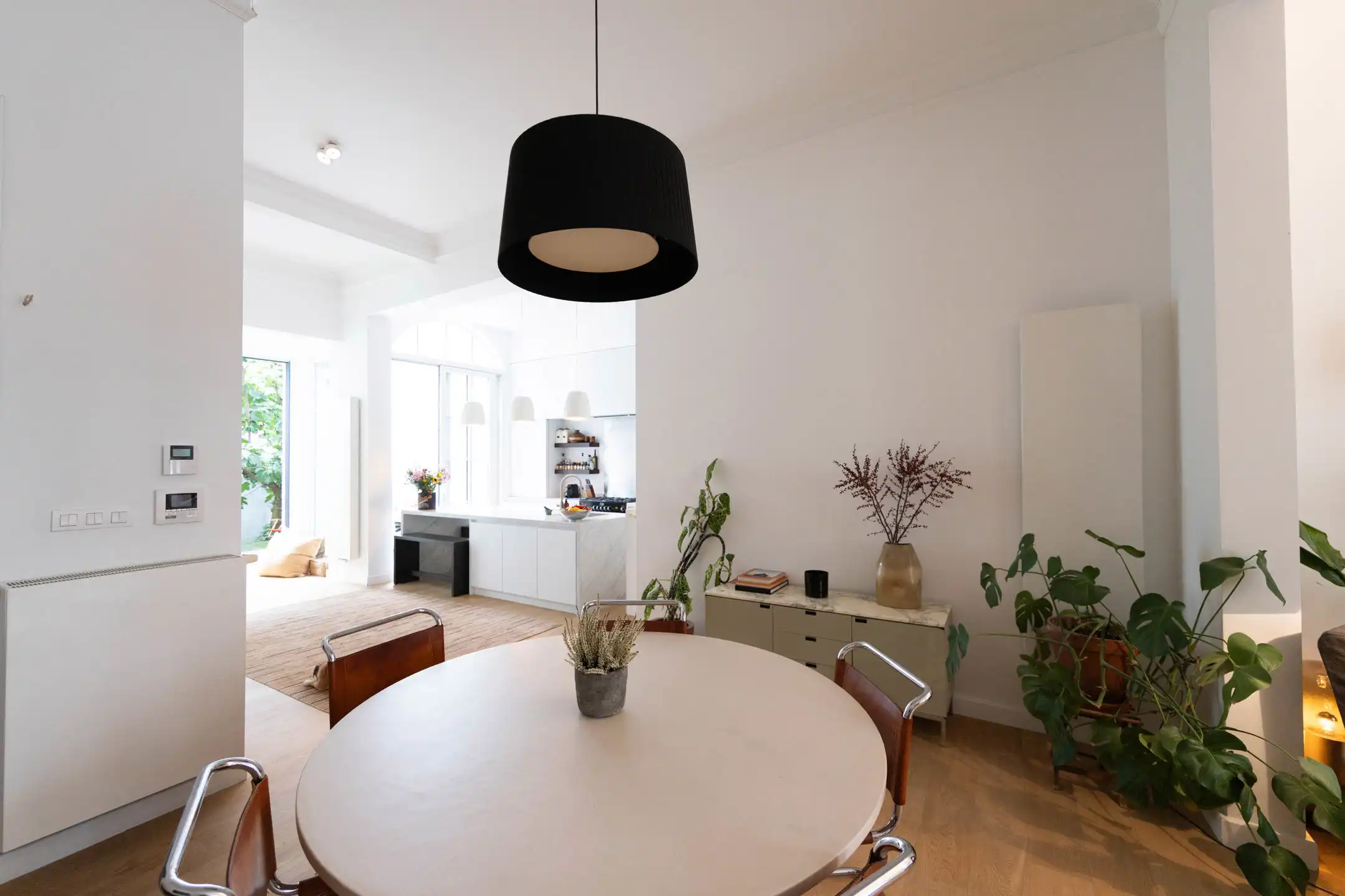 ANTWERPEN - Hoogwaardig gemeubeld appartement nabij het Zuid foto 6