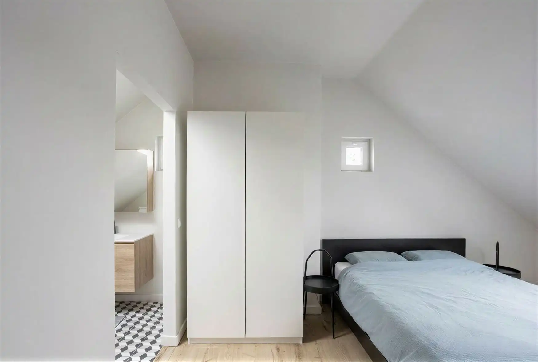 Volledig gerenoveerde gezinswoning met tuin in Drongen foto 16