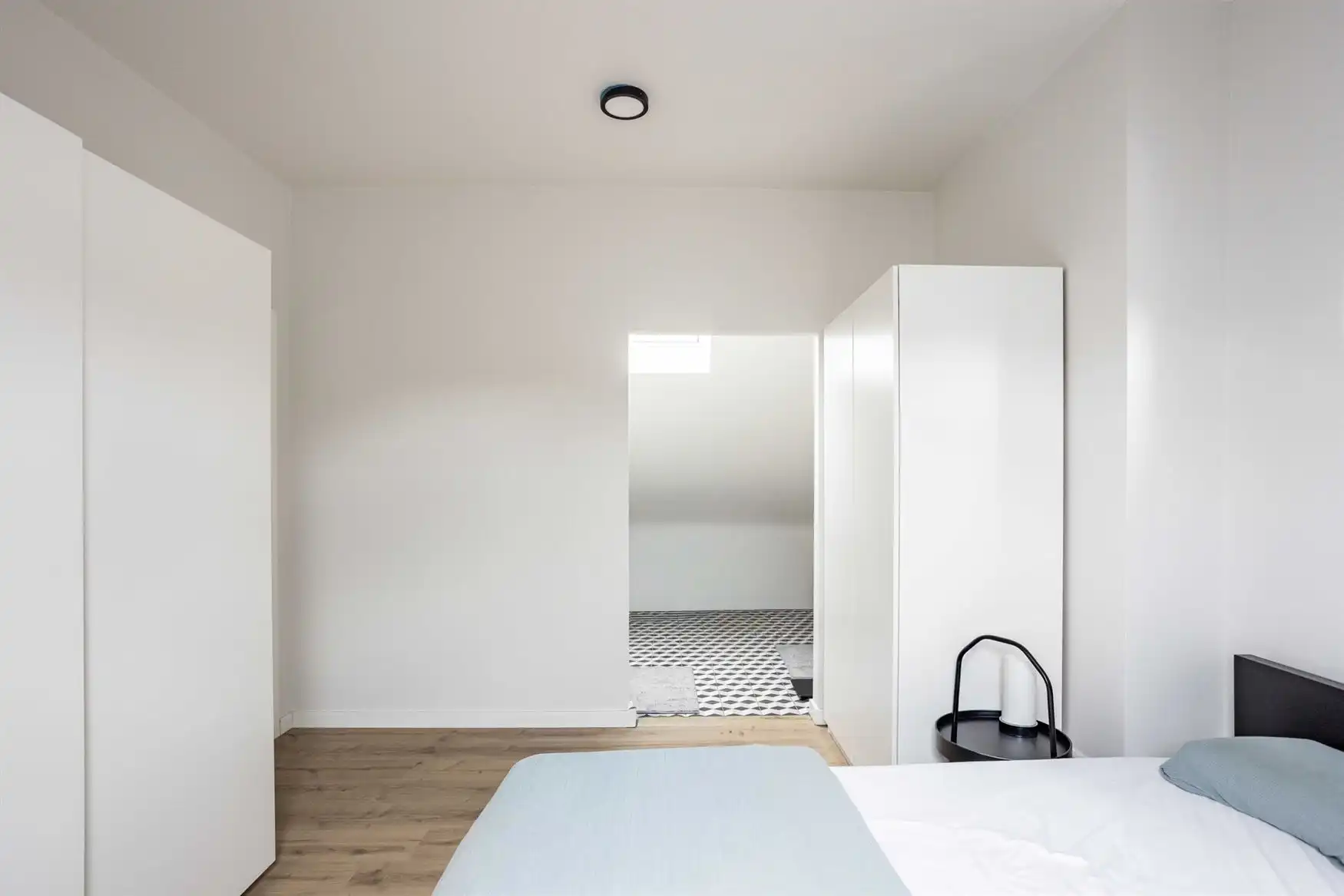 Volledig gerenoveerde gezinswoning met tuin in Drongen foto 16