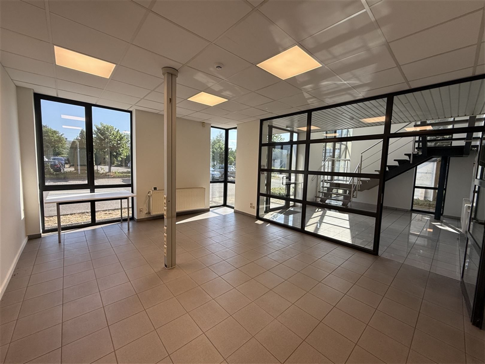 Goed gelezen magazijnen te Genk foto 11