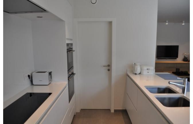 STIJLVOL EN KWALITATIEF 2 SLAAPKAMER APP IN CENTRUM BILZEN foto 9