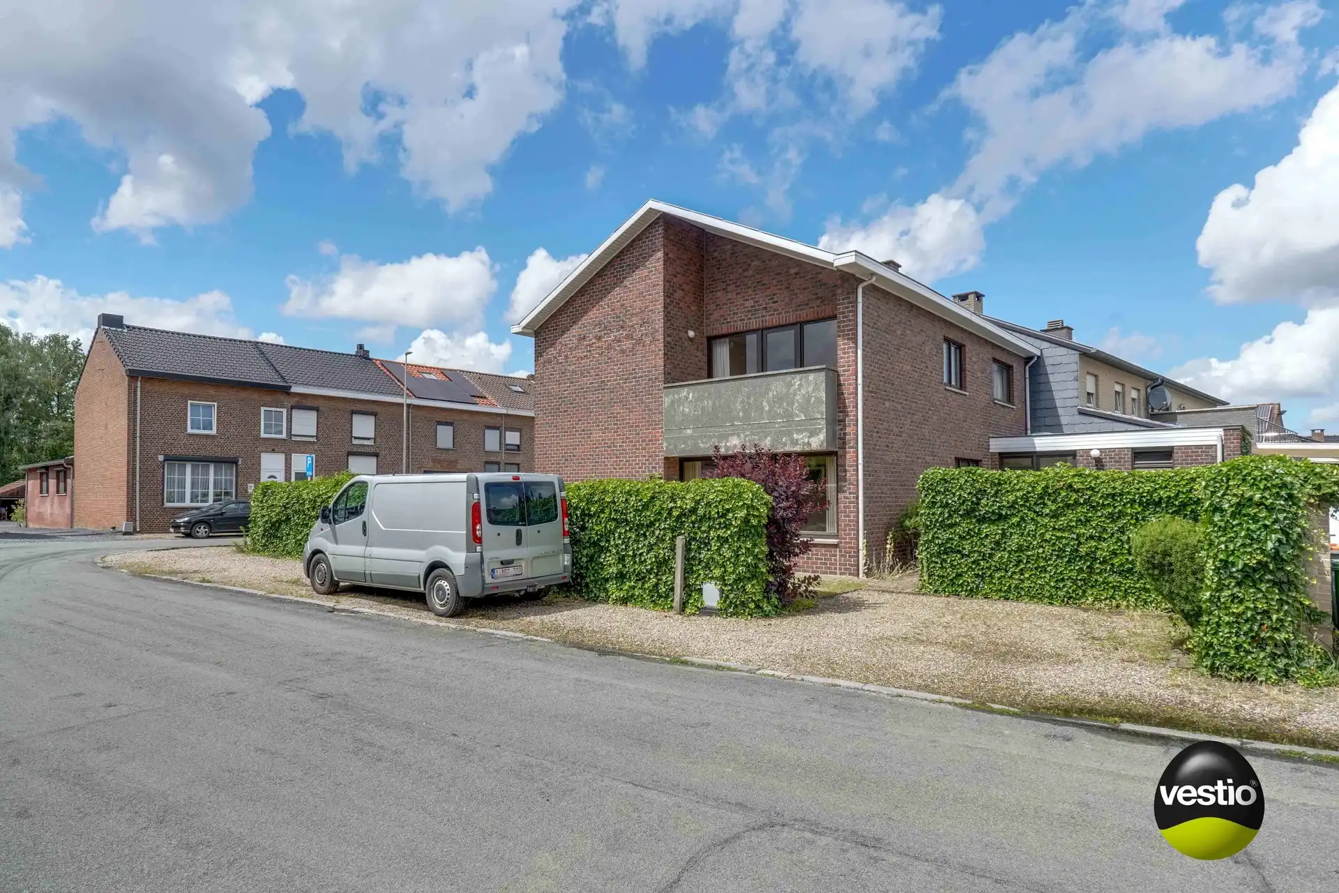 RUIME WONING MET 4 SLAAPKAMERS TE EISDEN foto 5
