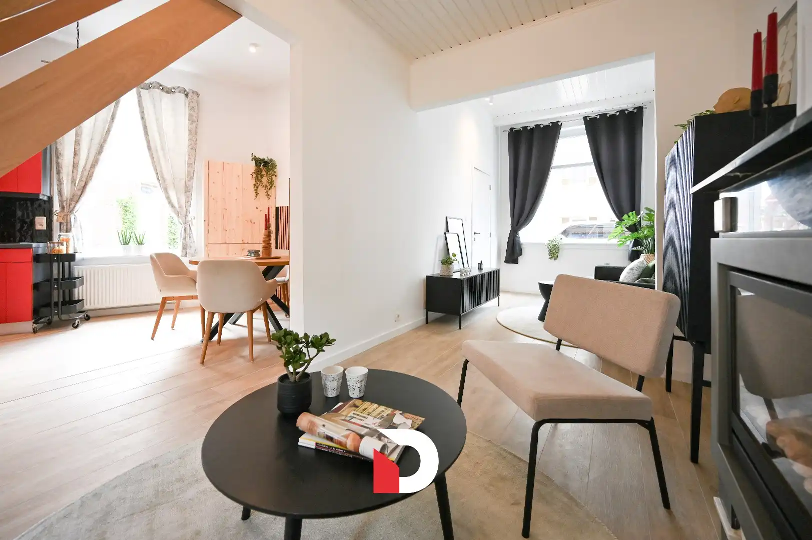Bijzonder fraai gerenoveerde hoekwoning nabij de Coupure in hartje Brugge foto 8