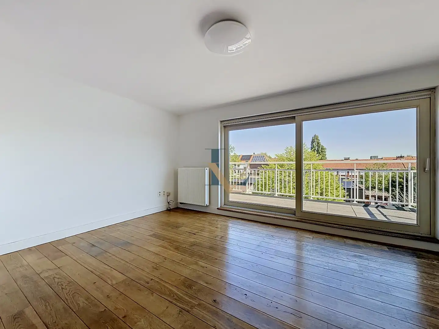 Instapklaar duplex appartement met 2 slpk. en 2 bdks. en mooi terras. foto 6