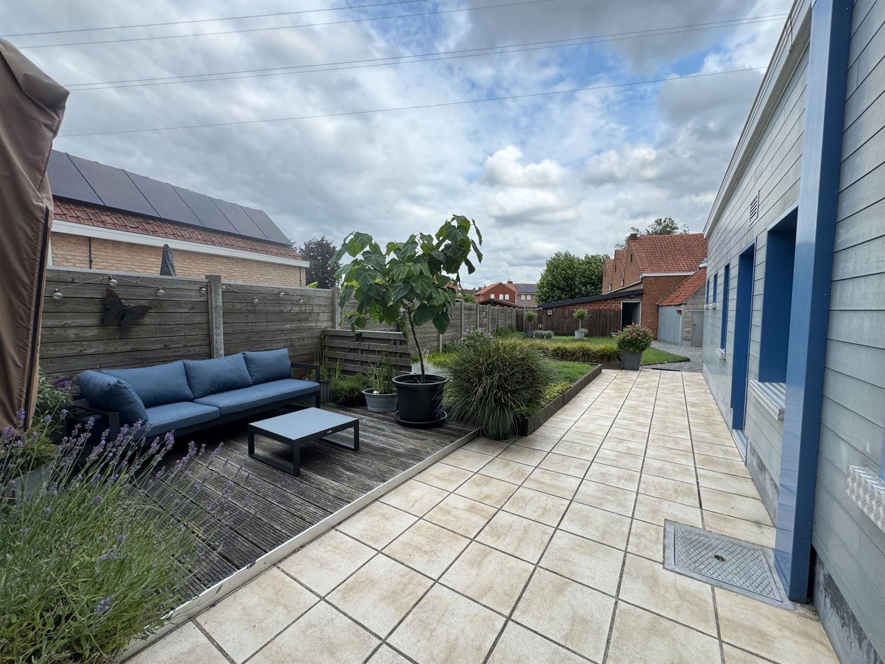 Goed onderhouden woning met loods op 495 m² foto 10