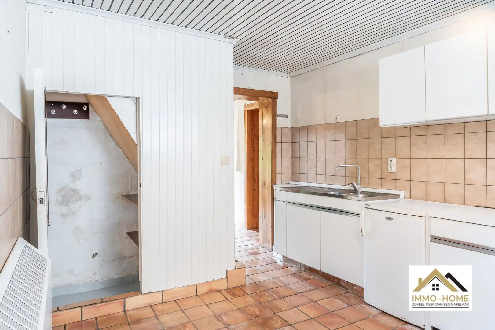 Op te frissen woning op topligging in centrum Lochristi!  foto 13