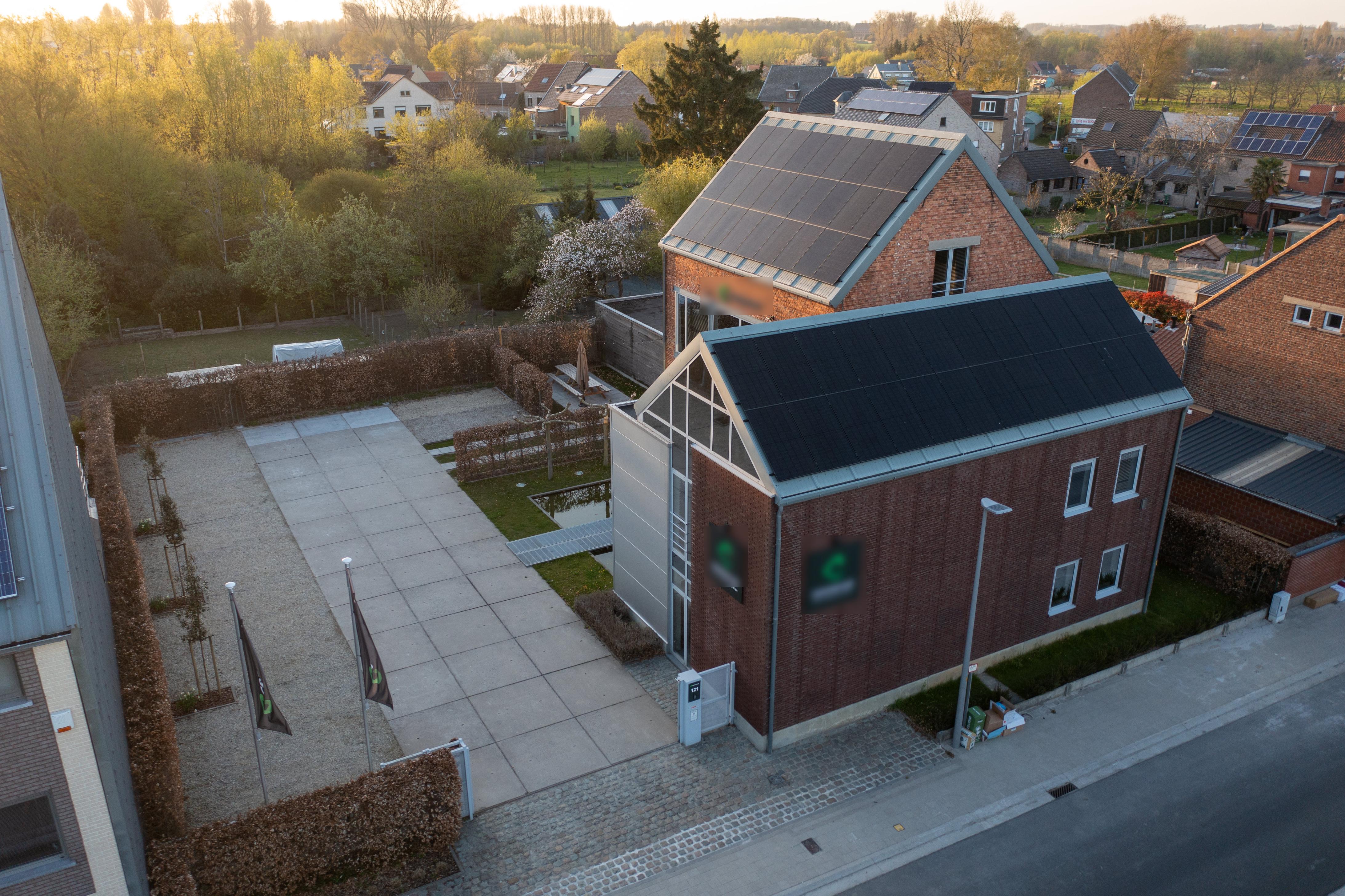 LUXE BEMEUBELDE KANTOREN MET PARKING foto 2