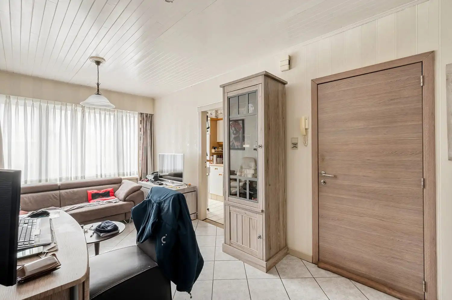 Ruime bel-etagewoning met tal van mogelijkheden op gunstige locatie. foto 9