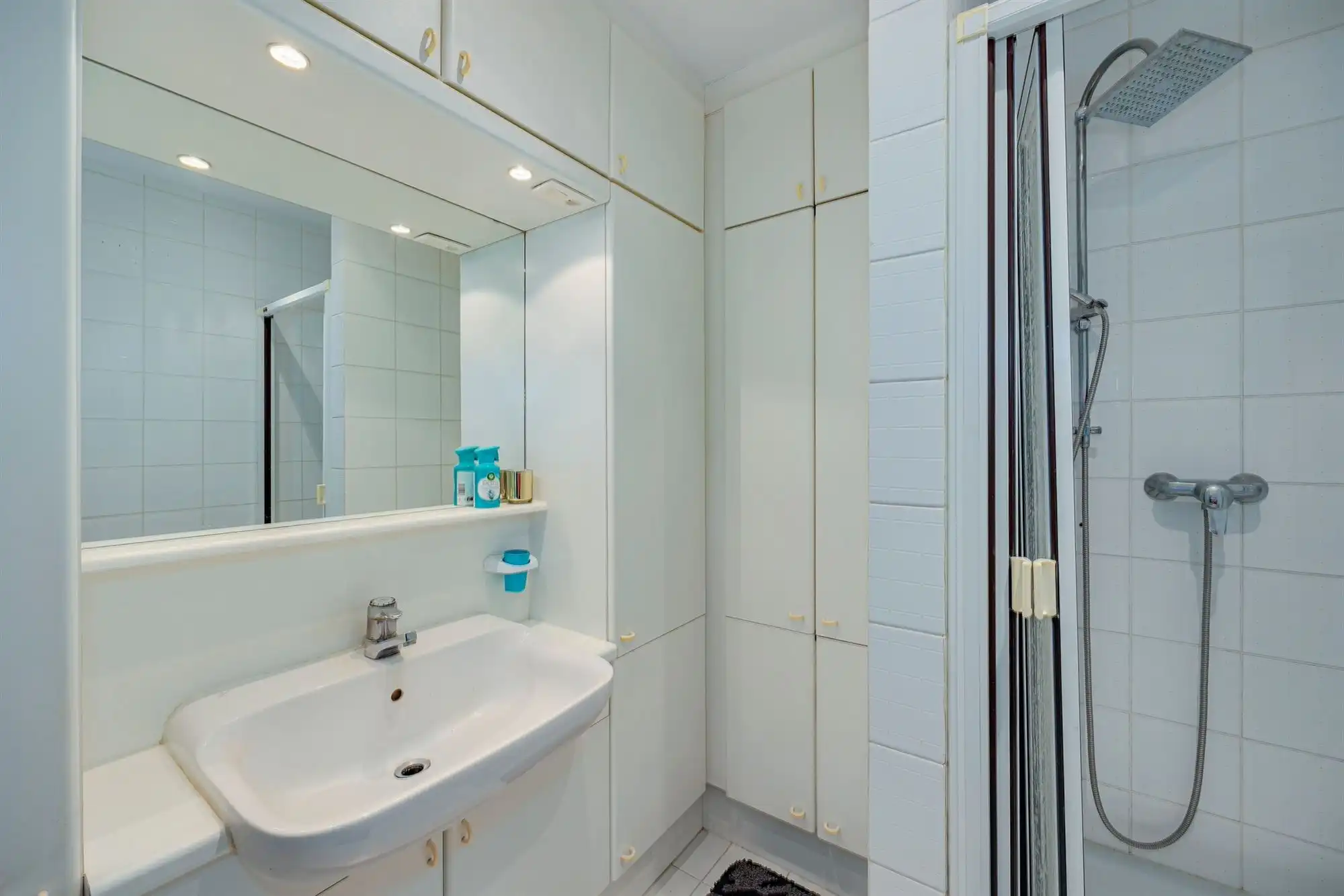 Ruim appartement met 3 slaapkamers, 2 badkamers en fantastische tuin! foto 24