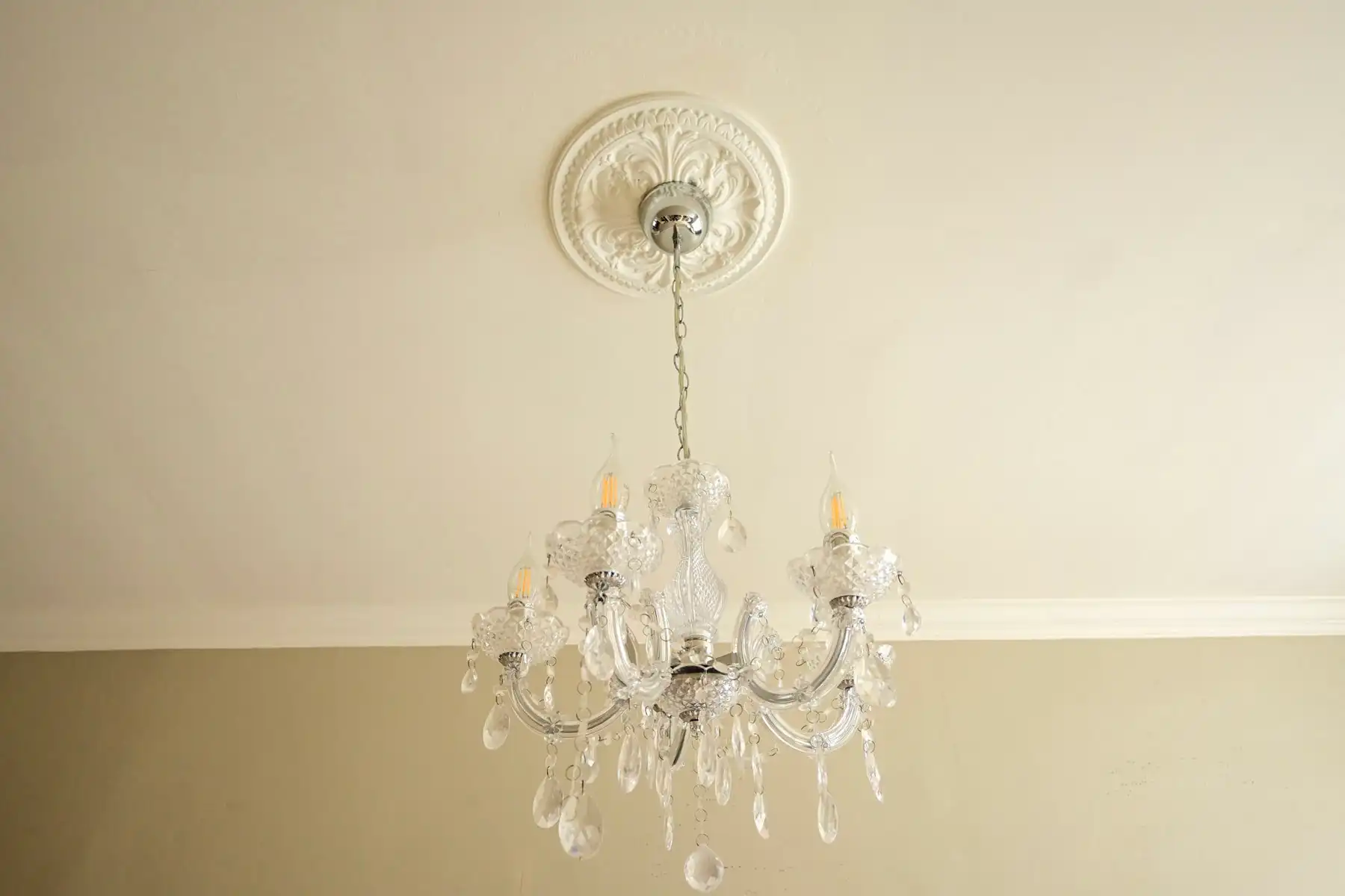 Ruim gerenoveerd herenhuis in Oostende. foto 8