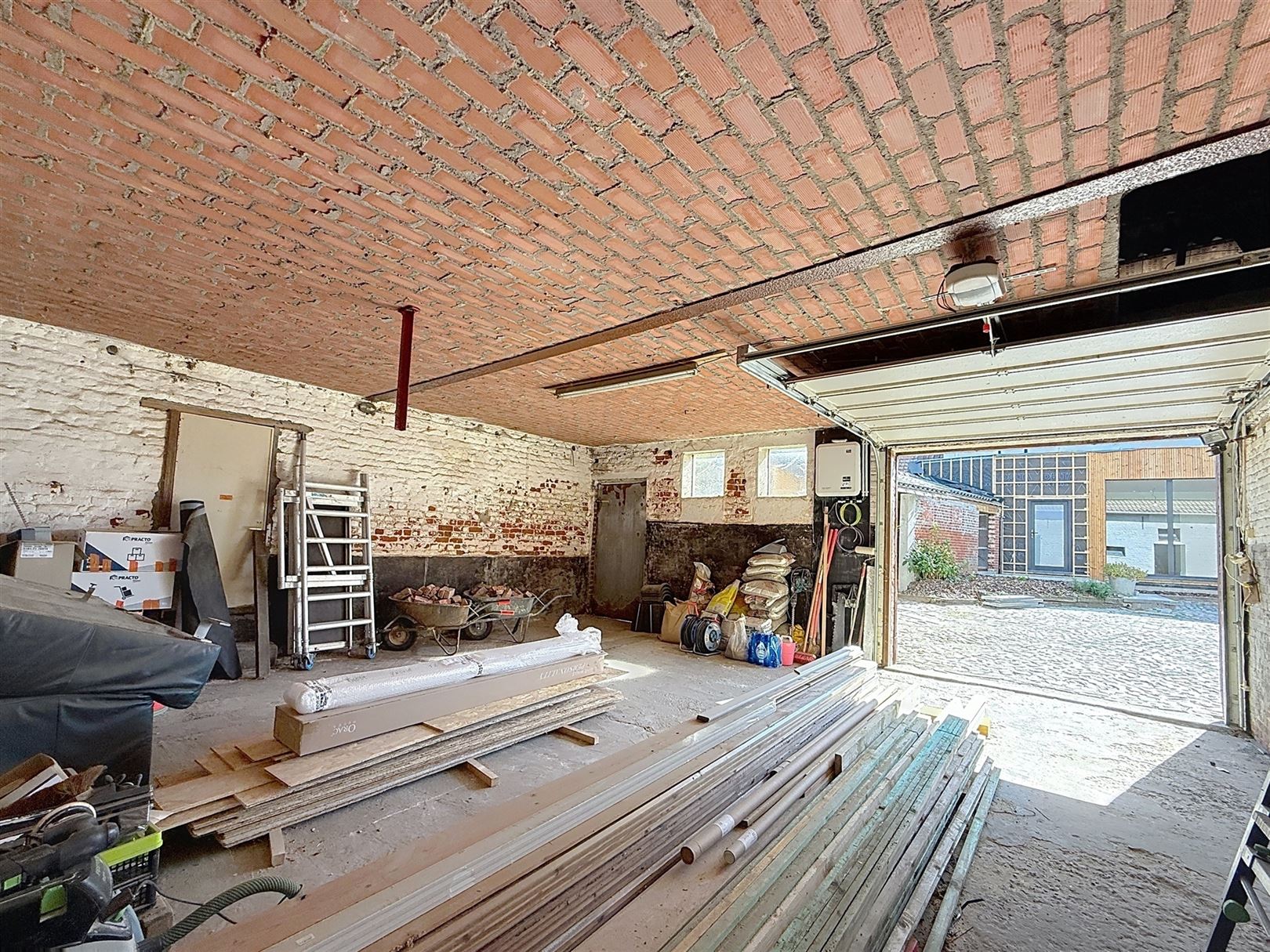 Energiezuinige, volledig gerenoveerde hoeve met bijgebouwen, 7a 83ca foto 71