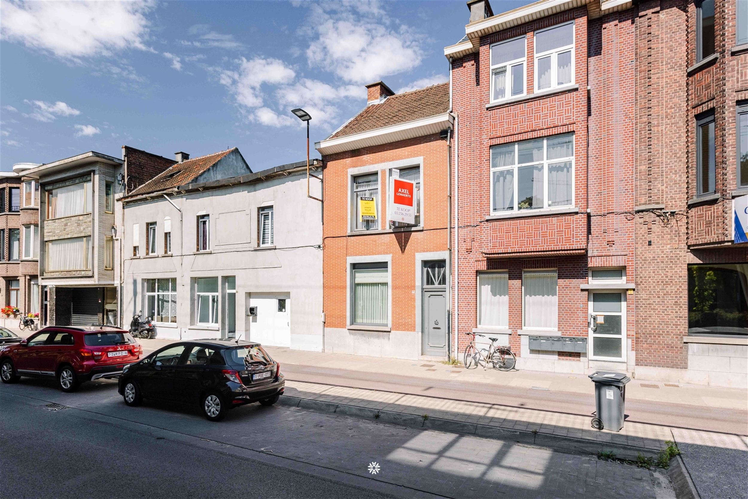 Te renoveren woning op een centrale locatie in Sint-Niklaas foto 2