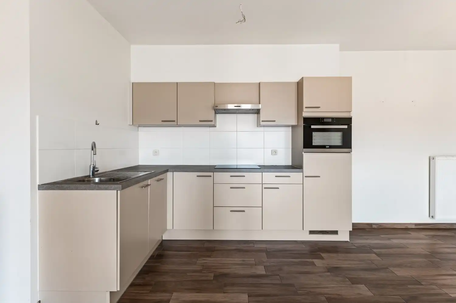 Instapklaar appartement met 2 slaapkamers! foto 8