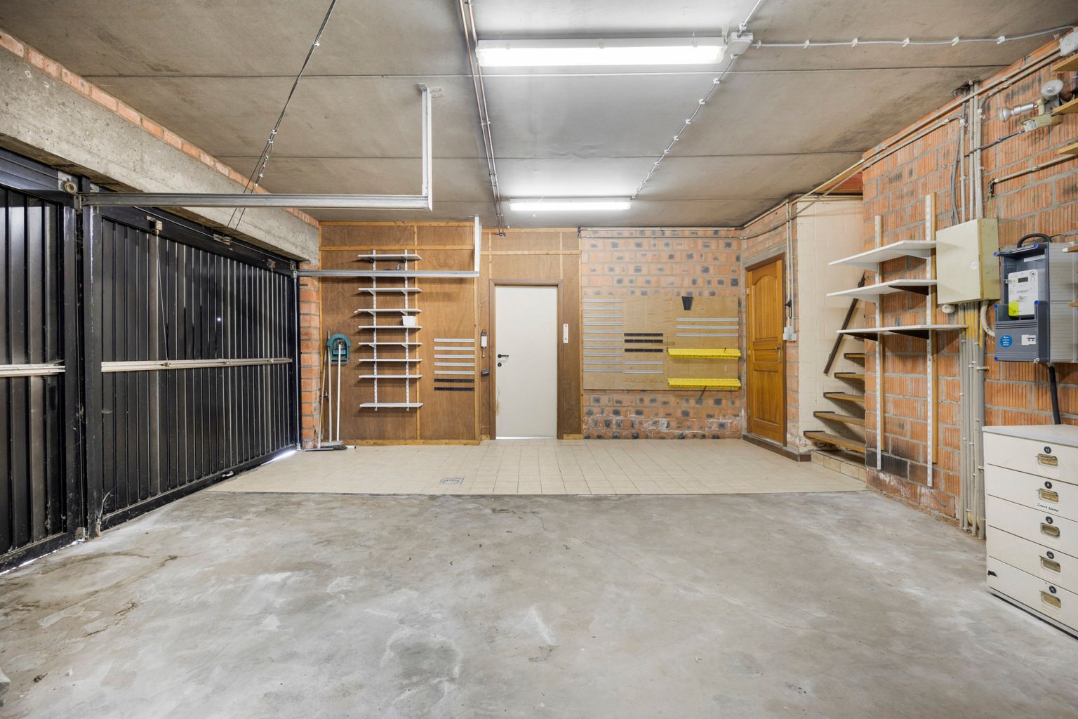 Te renoveren laagbouwvilla met verzicht in rustige straat foto 25