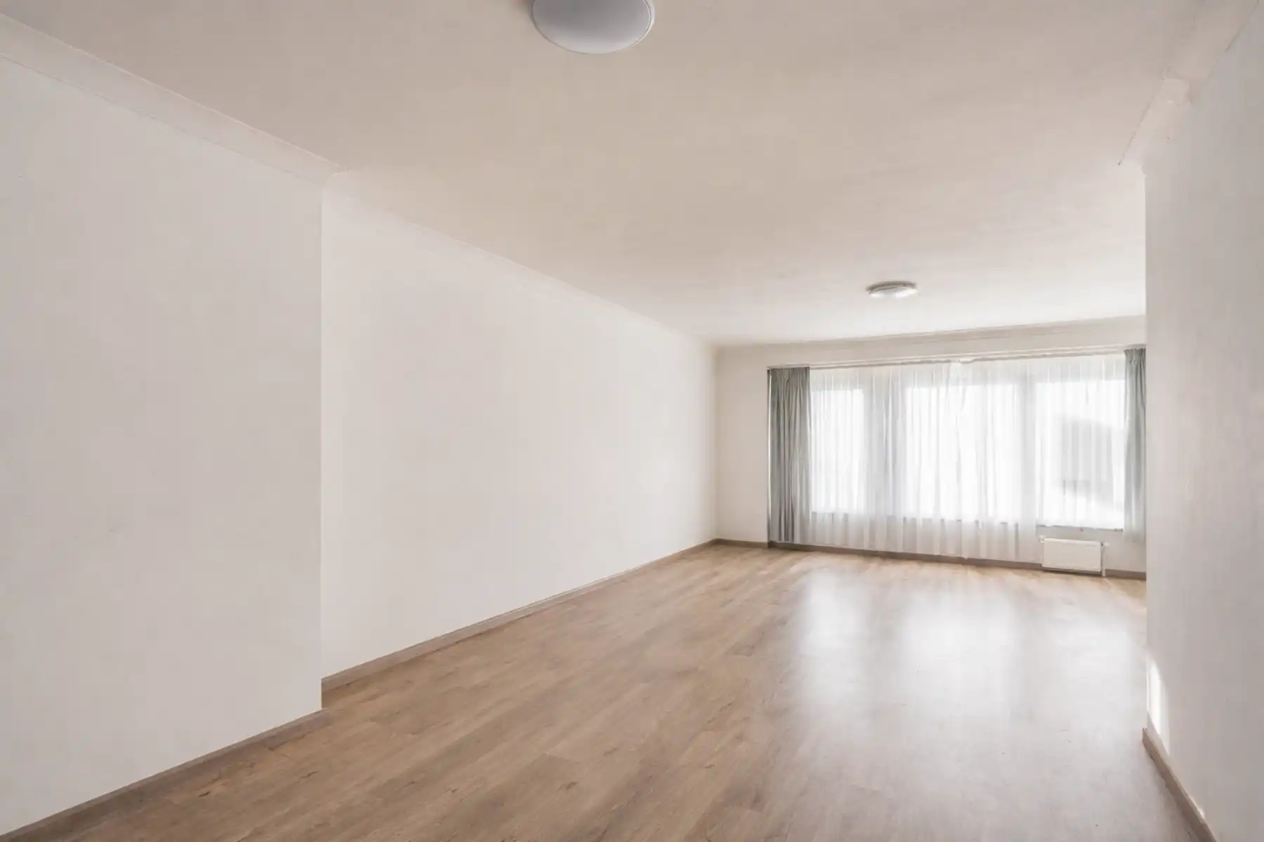 2 slaapkamer appartement met garage  foto 4