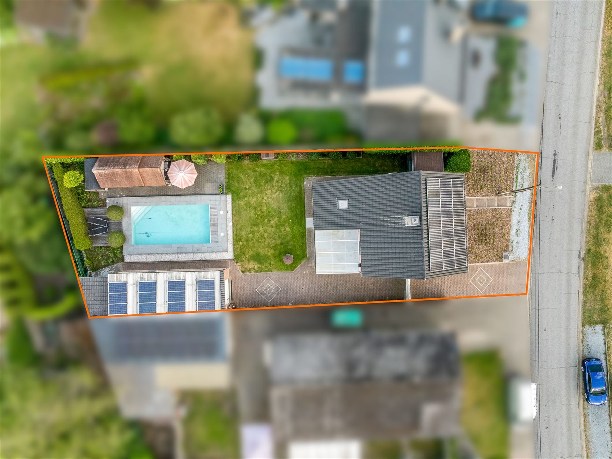 Energiezuinige woning met verwarmd zwembad en ruime garage op ideale ligging foto 28