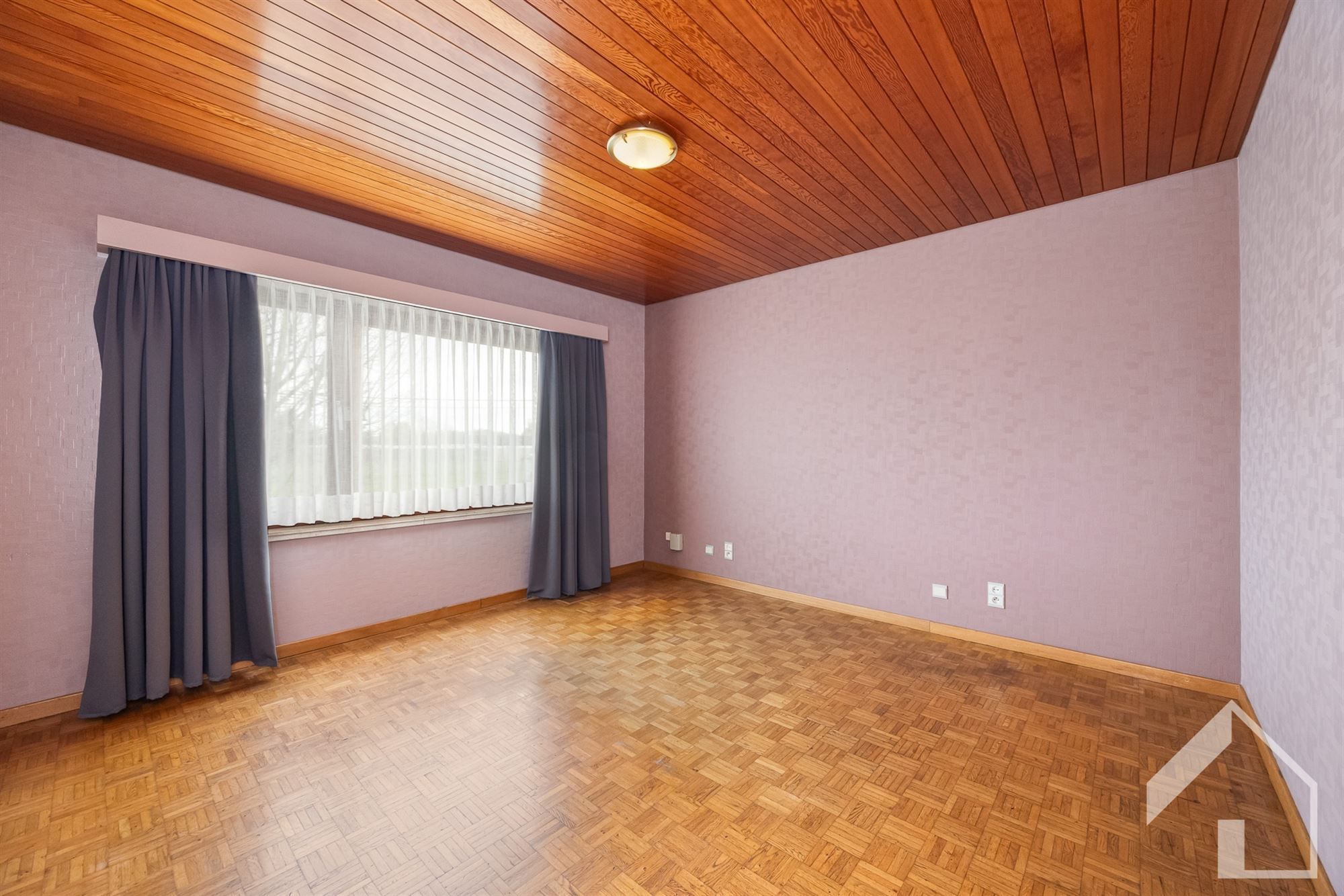 Privéwoning met bedrijfspand foto 19