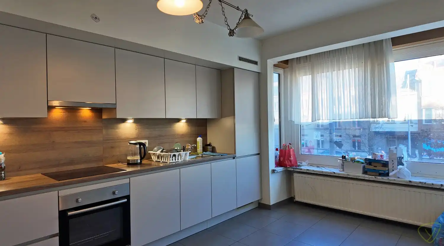 Lichtrijk en ruim 3-slaapkamerappartement op centrale ligging foto 6