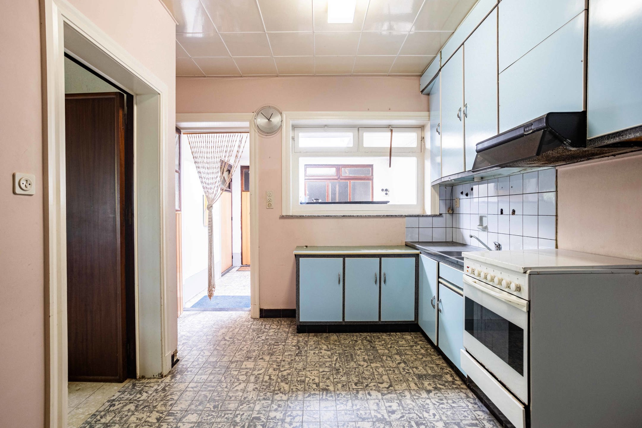 Gunstig gelegen halfopen bebouwing met garage. foto 8