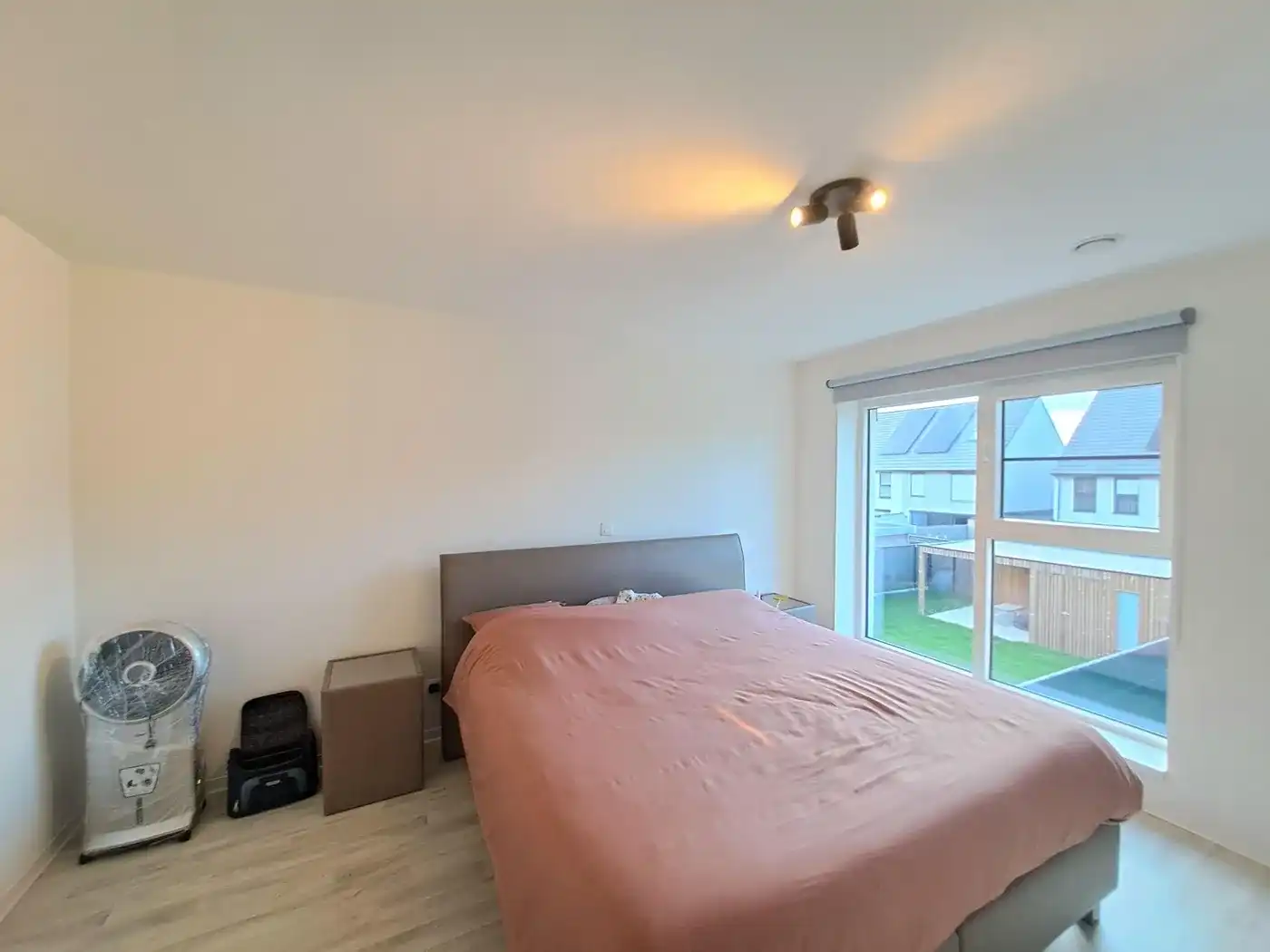 Instapklare en energiezuinige woning met 3 grote slaapkamers en tuin foto 12