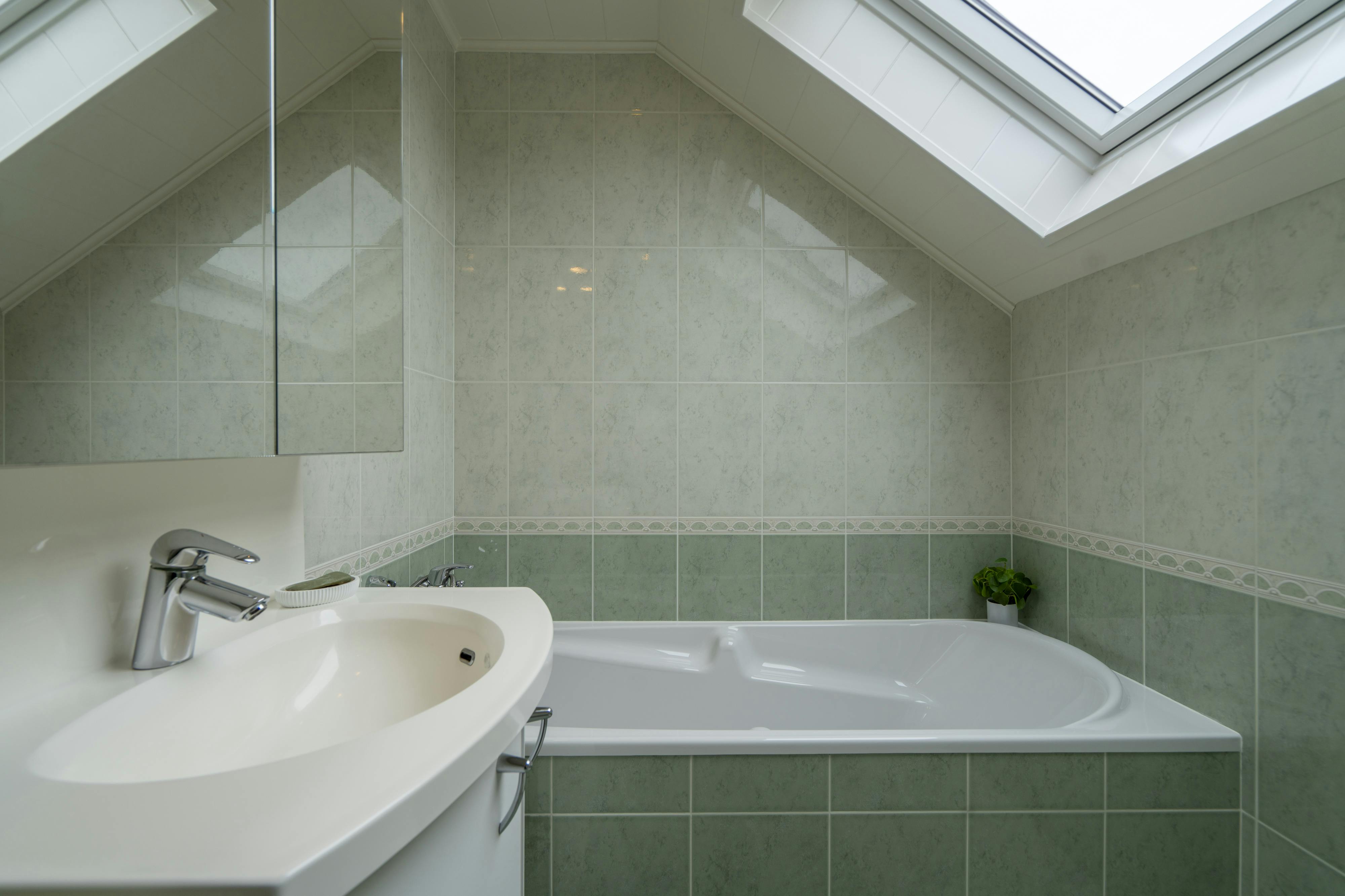 Ruime gezinswoning met 4 slaapkamers en tuin in Harelbeke! foto 16