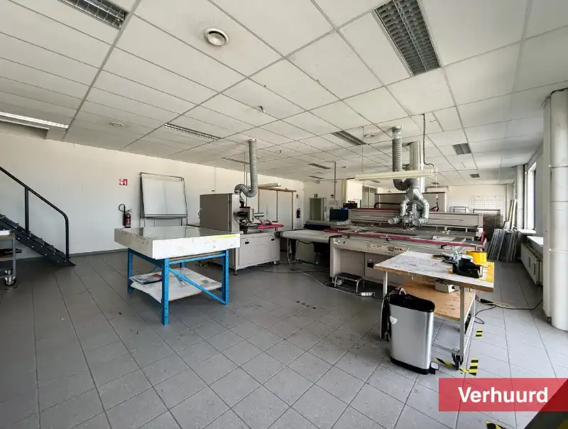 Sint-Niklaas - TE KOOP: Bedrijfsgebouw voor eigen gebruik of investering foto 7