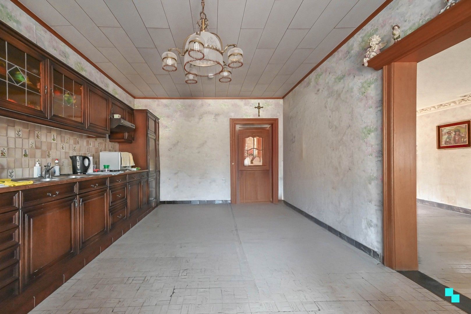 Karaktervolle woning met riante woonoppervlakte (267 m²) en tuin in Emelgem foto 7