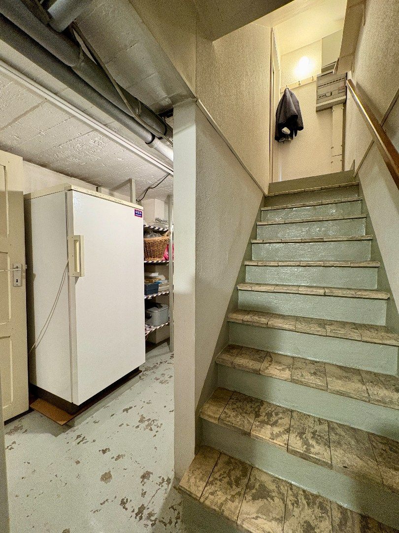 Ruime half openbebouwing met grote garage, 3 slks met mogelijkheid tot 5 slks. foto 16