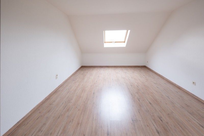 Ruim en luxueus appartement met 2,5 slaapkamers, 3 terrassen en 2 parkings in hartje Diepenbeek! foto 14