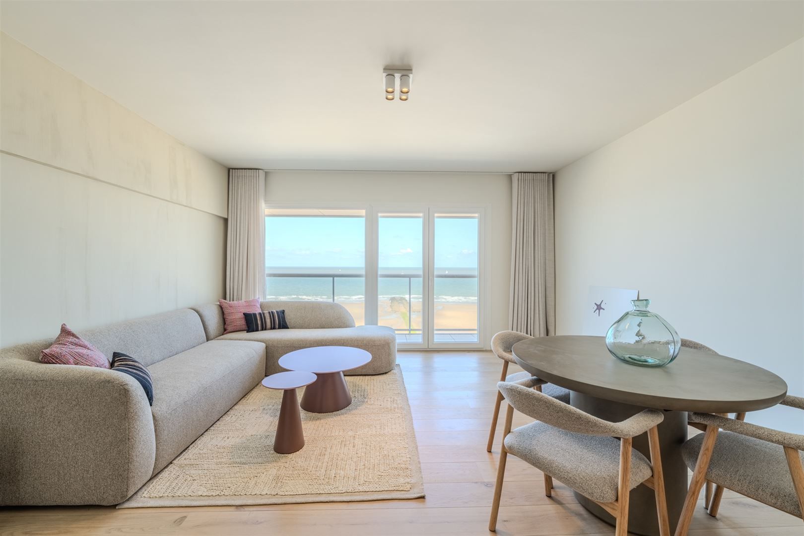 gerenoveerd appartement met zee en duinzicht foto 8