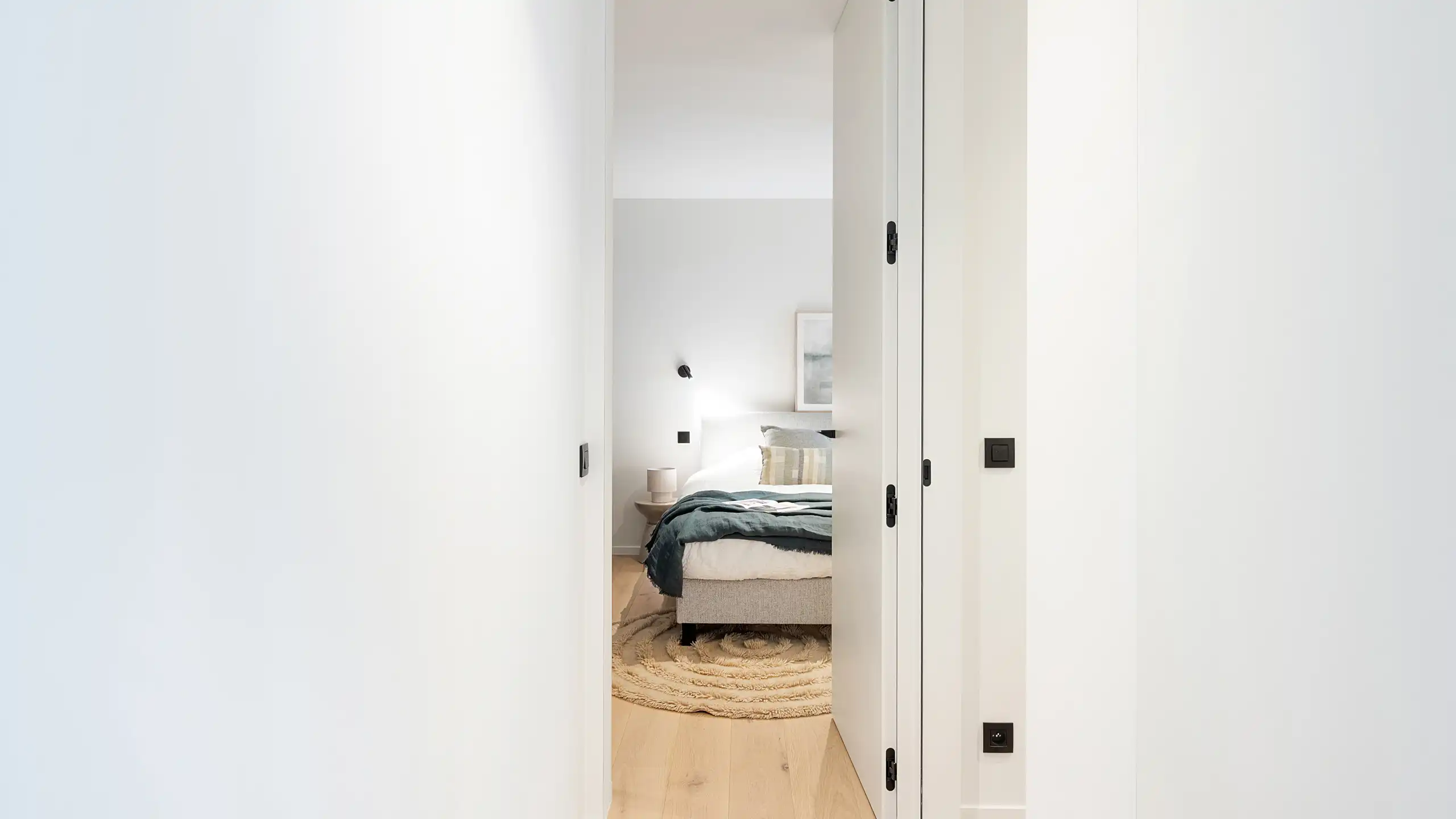 High-end appartement in iconisch gebouw aan RBSC Duinbergen. foto 23