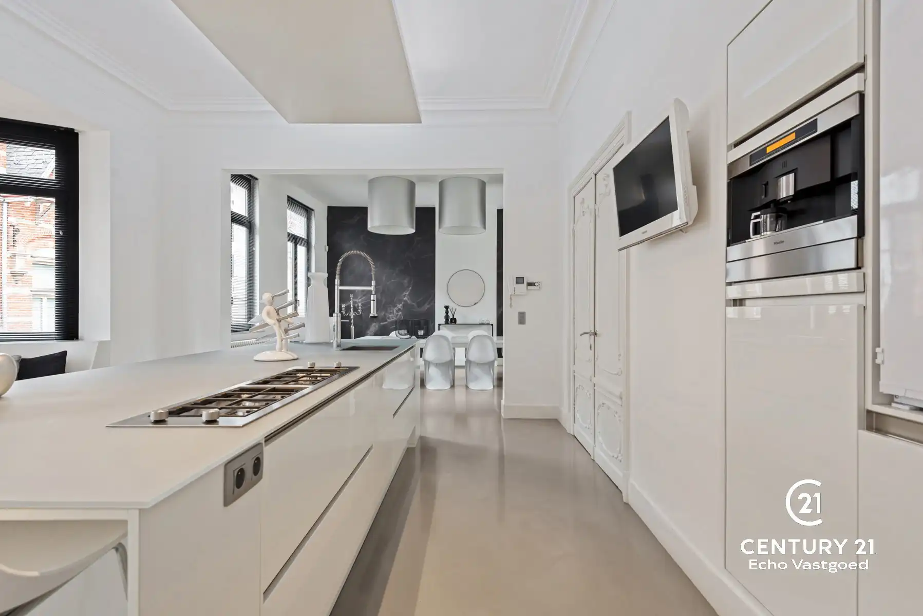 Groot handelspand met luxe duplexappartement en grote garage foto 18