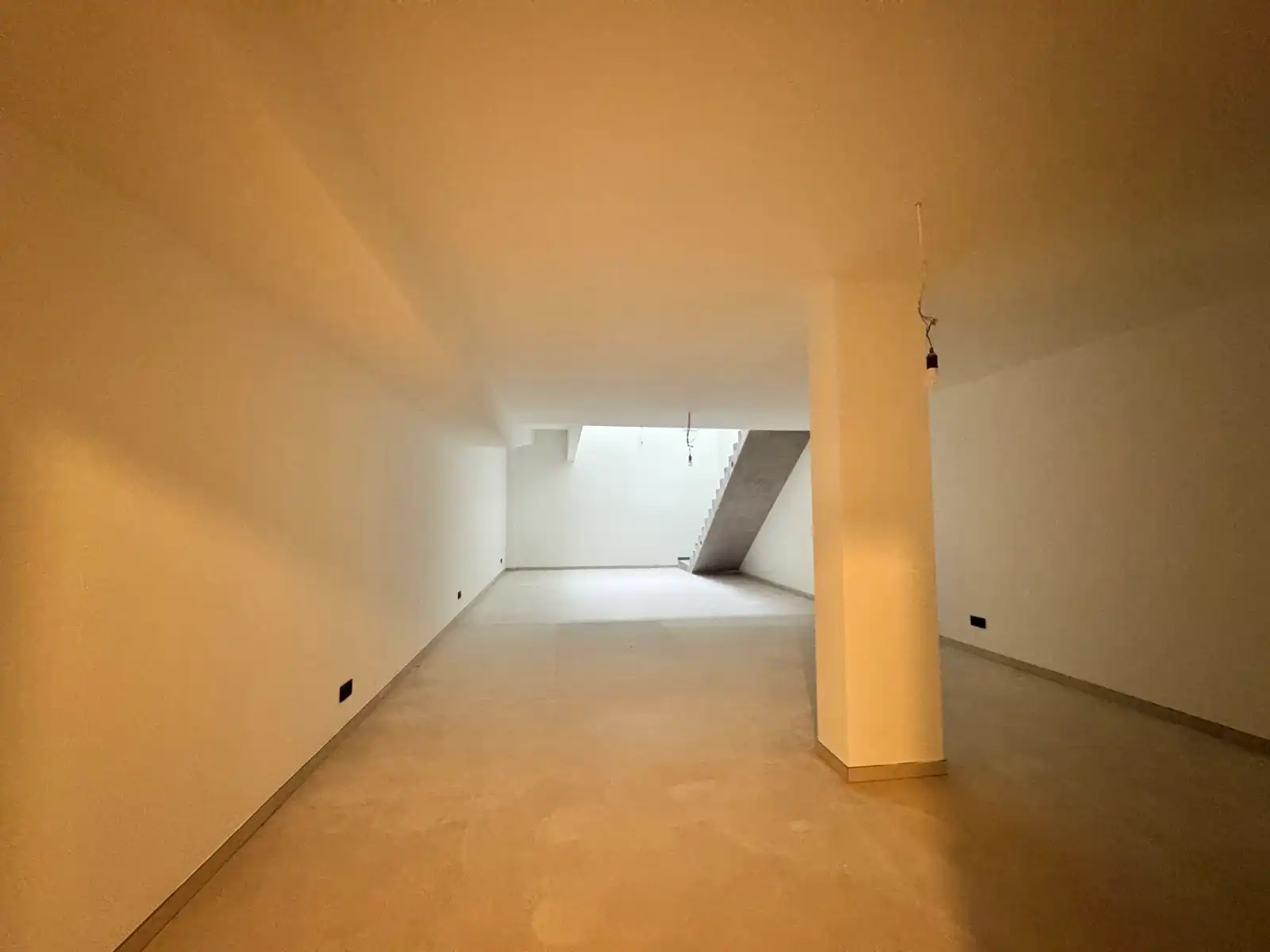 Instapklaar handelspand op toplocatie in hartje Antwerpen foto 14