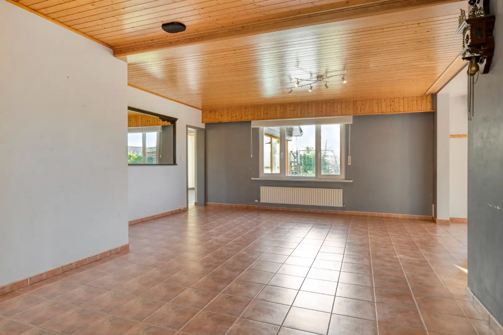 Rustig gelegen woning met 4 slpks en 2 badkamers op 691 m² te OLV Olen ! foto 6